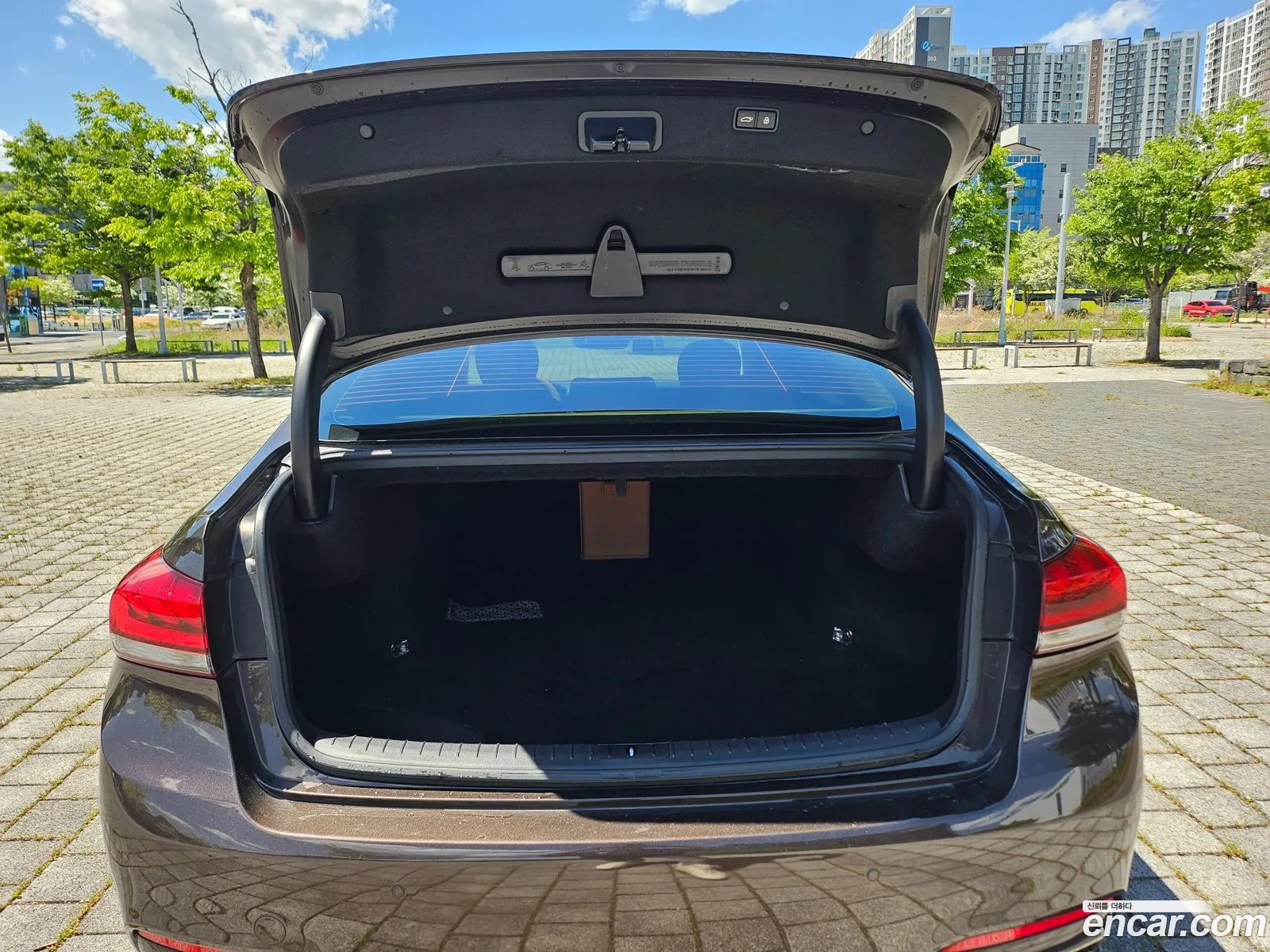 Genesis G80 2016 — 14