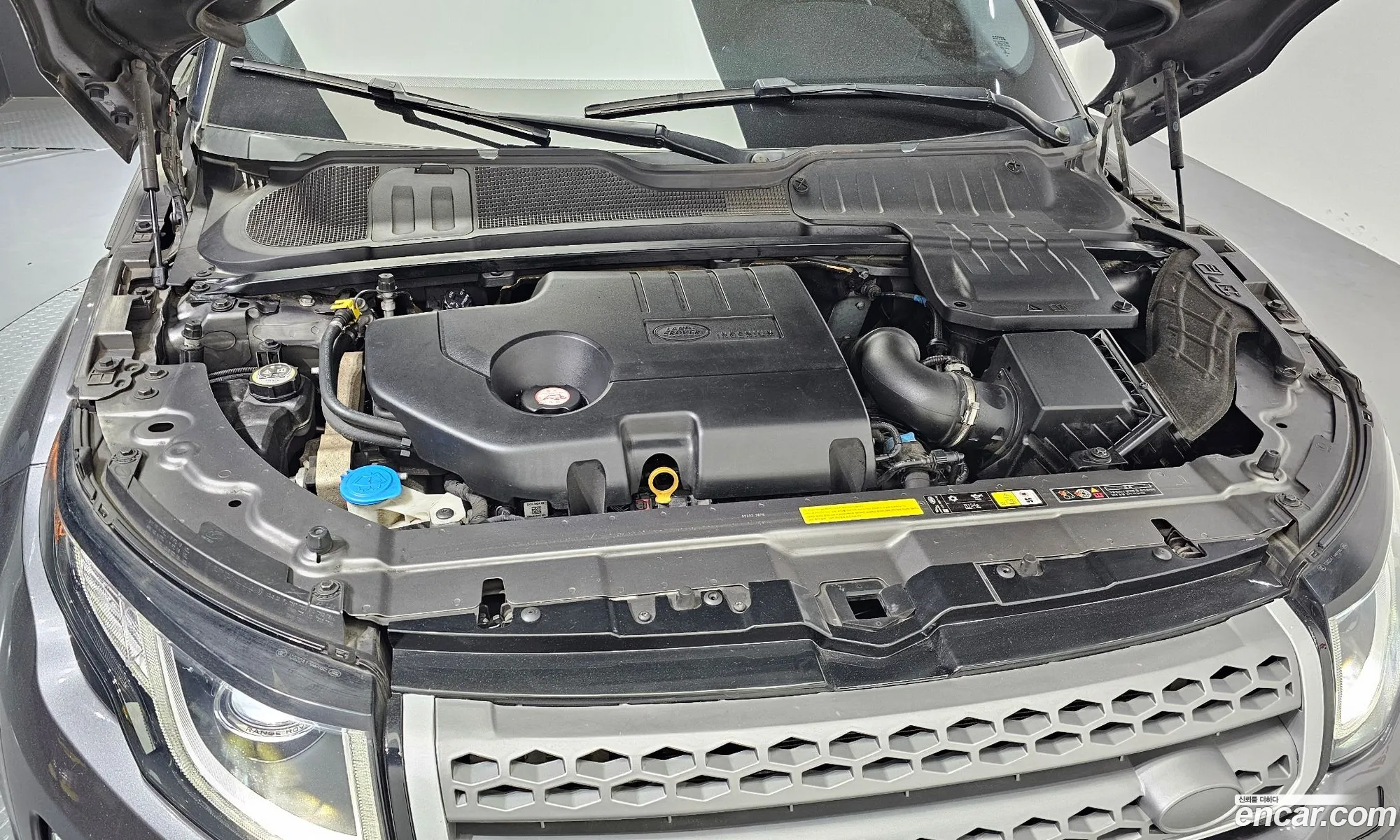 Land Rover Range Rover Evoque 2018 SALVA2BN8KH324947 — 21