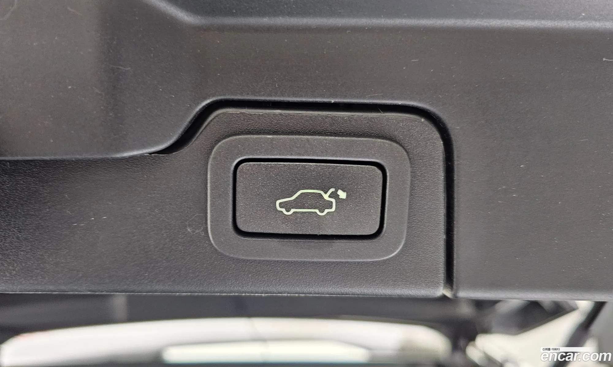 Land Rover Range Rover Evoque 2018 SALVA2BN8KH324947 — 2
