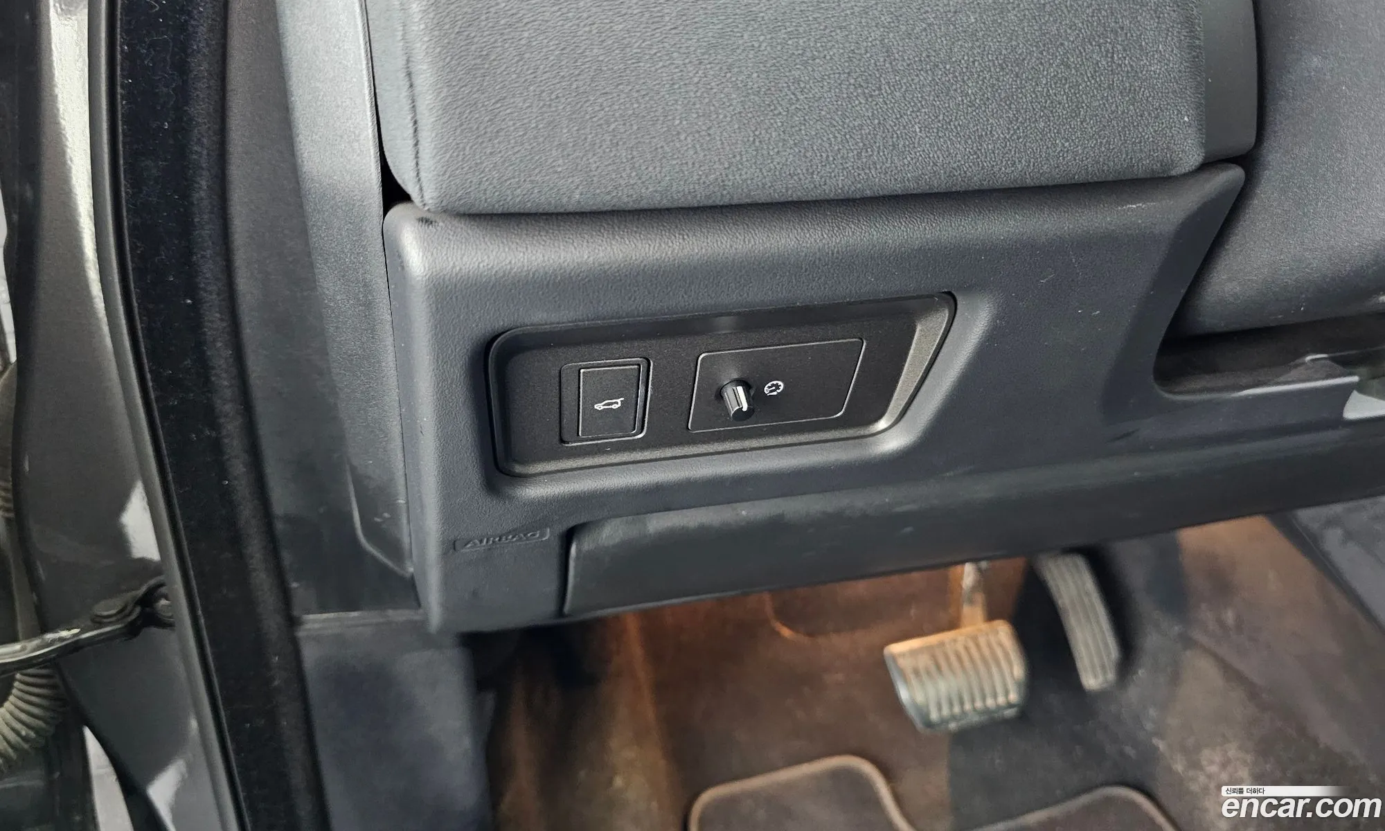 Land Rover Range Rover Evoque 2018 SALVA2BN8KH324947 — 27