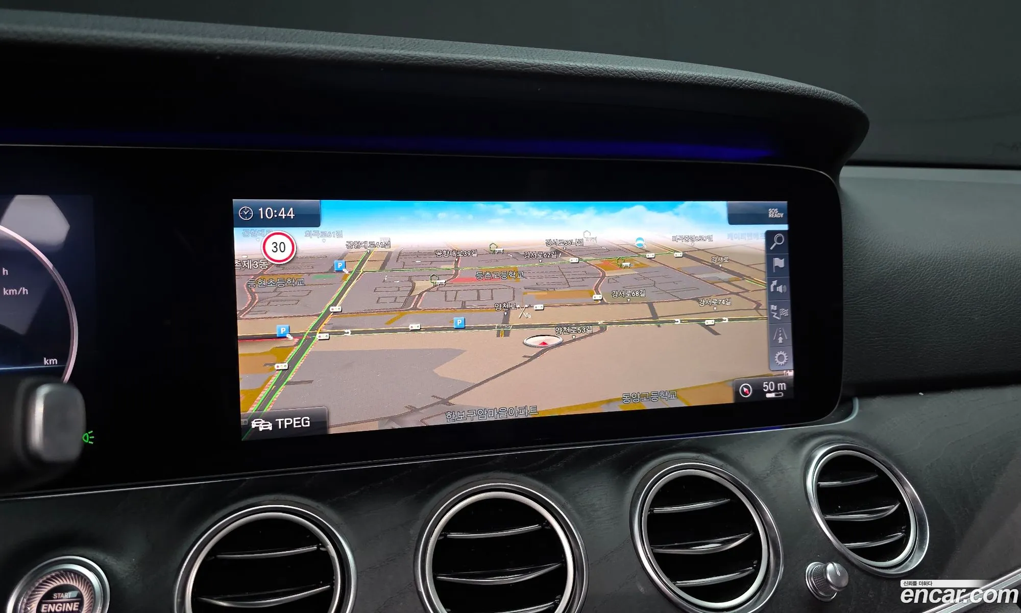 Mercedes-Benz E-Class W213 2019 WDDZF4KB3KA624132 — 32