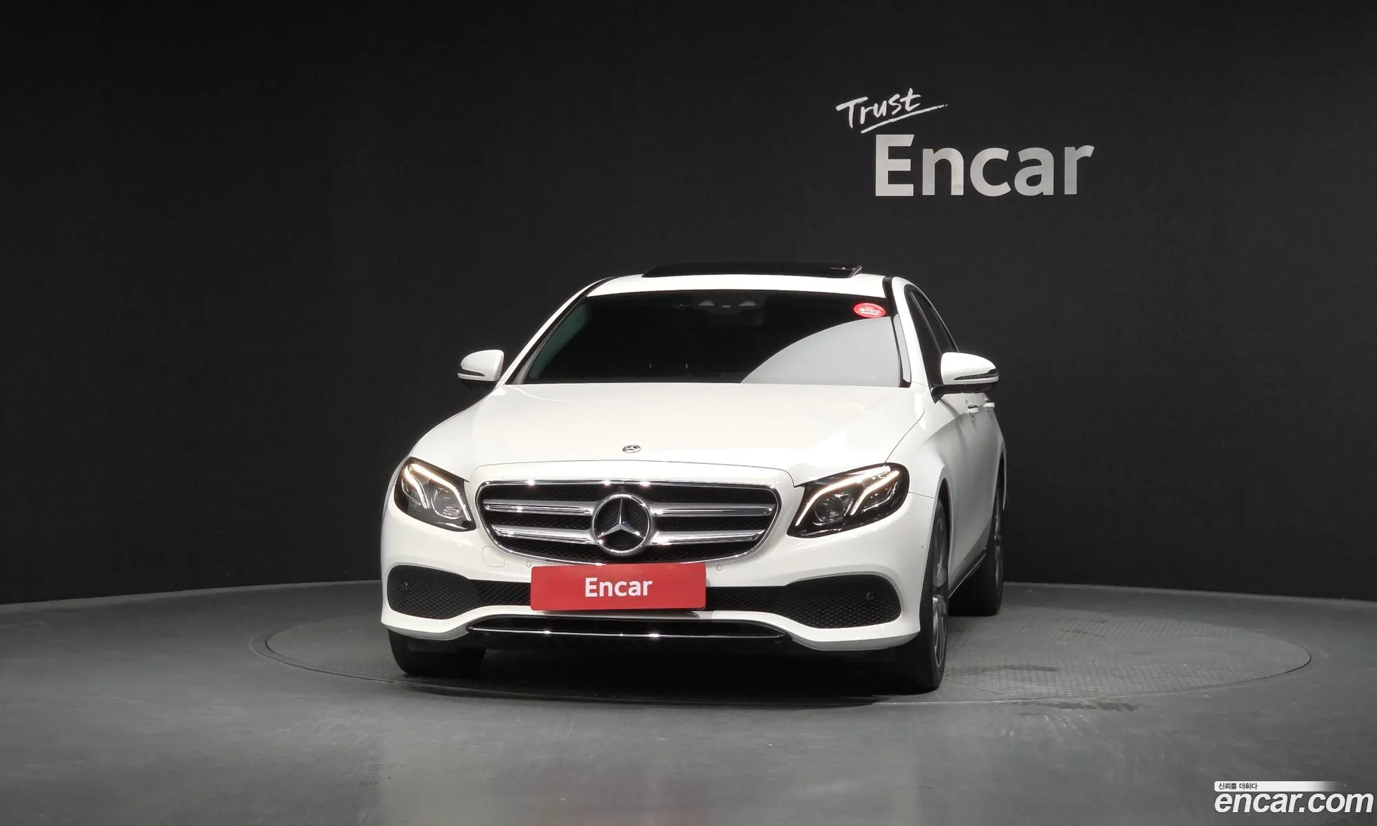Mercedes-Benz E-Class W213 2019 WDDZF4KB3KA624132 — 29