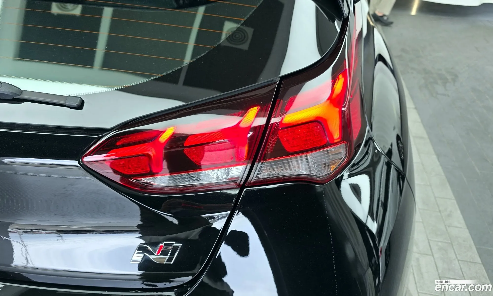 Hyundai Veloster 2018 — 12
