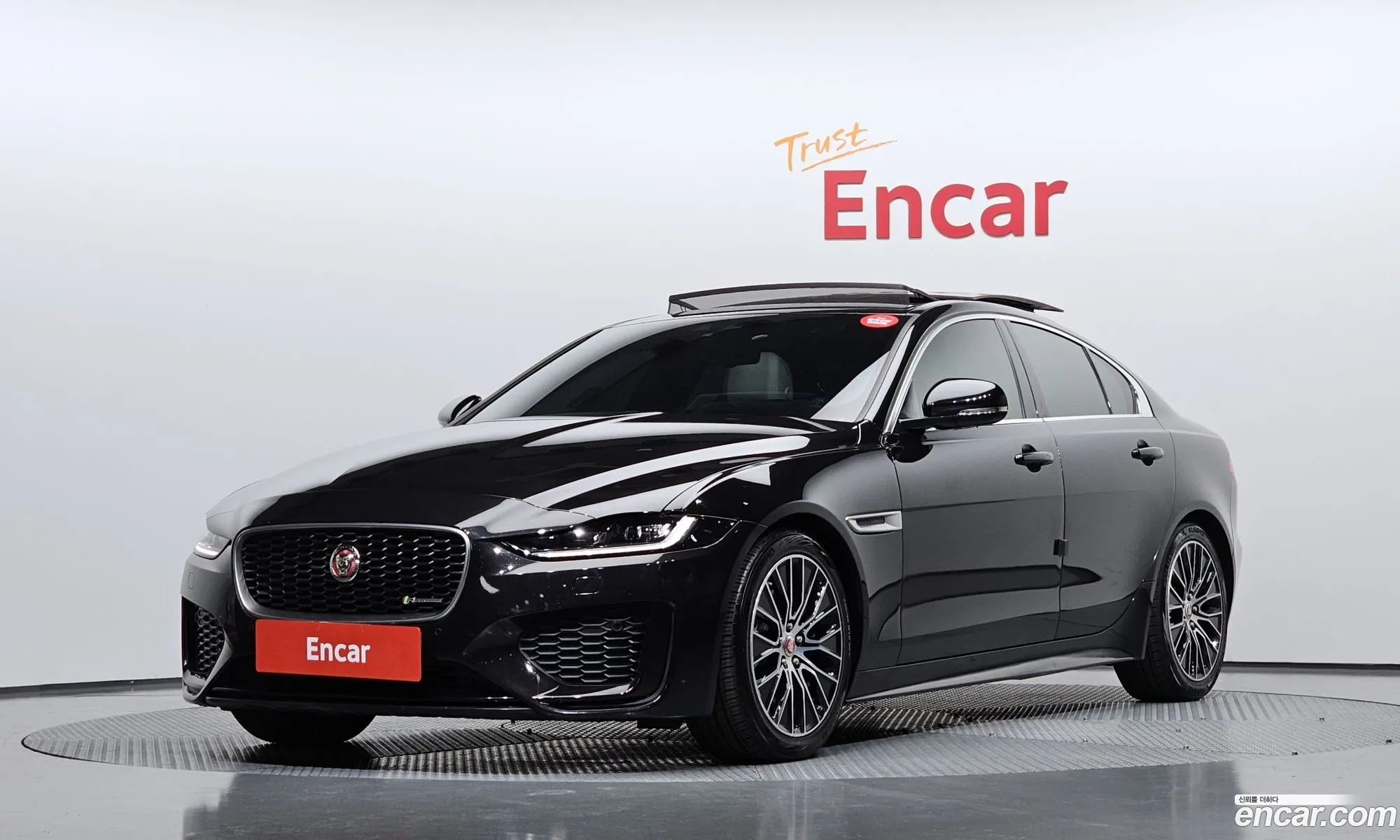 Jaguar XE 2020 SAJAB4BN9LCP66070 — 11