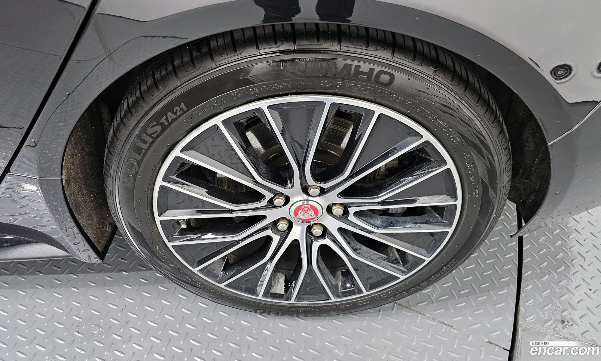 Jaguar XE 2020 SAJAB4BN9LCP66070 — 8