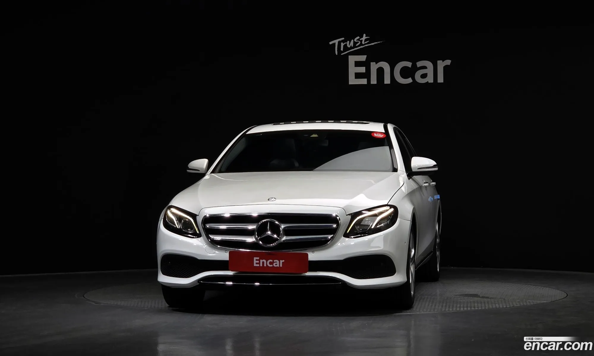 Mercedes-Benz E-Class W213 2016 WDDZF0EBXHA044647 — 16