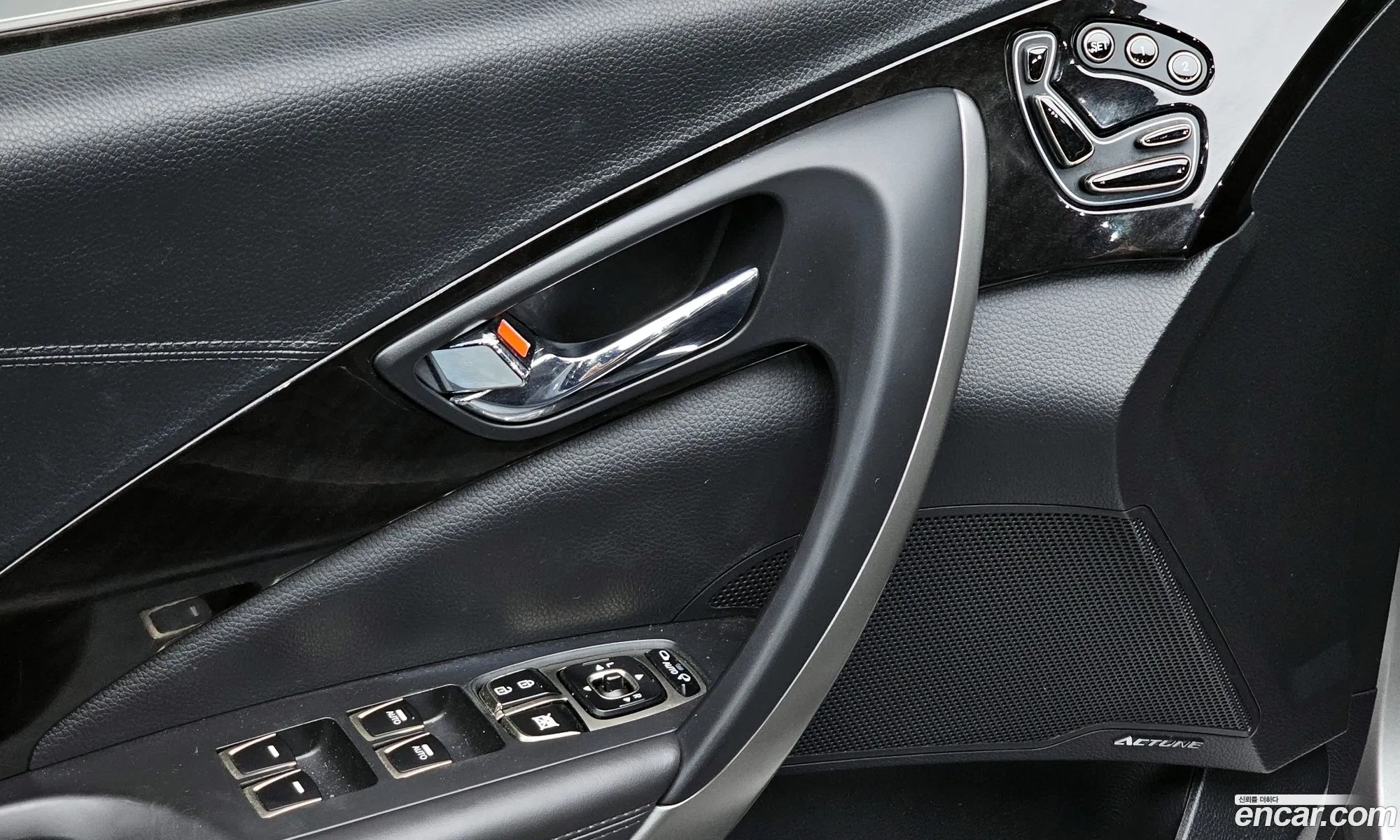 Hyundai Grandeur HG 2013 — 18