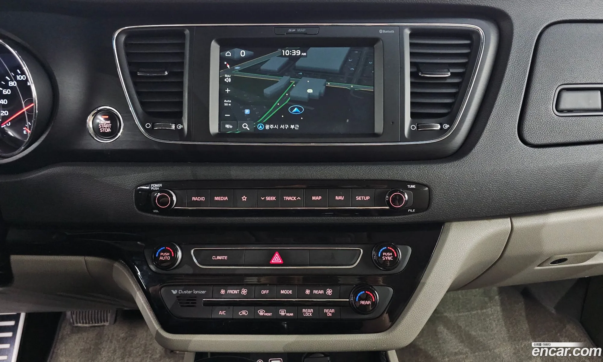 Kia Carnival 2019 — 21