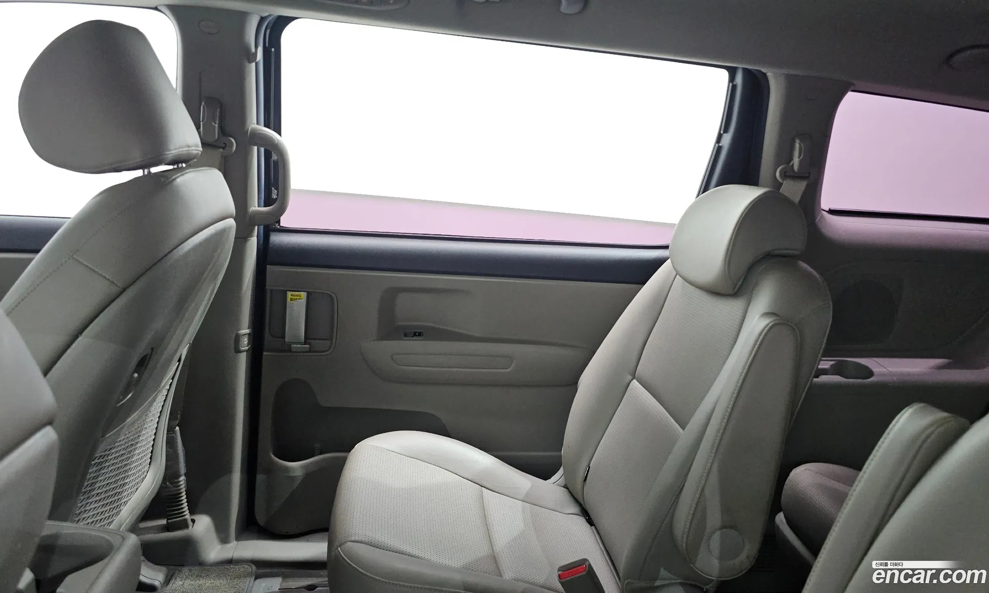 Kia Carnival 2019 — 25