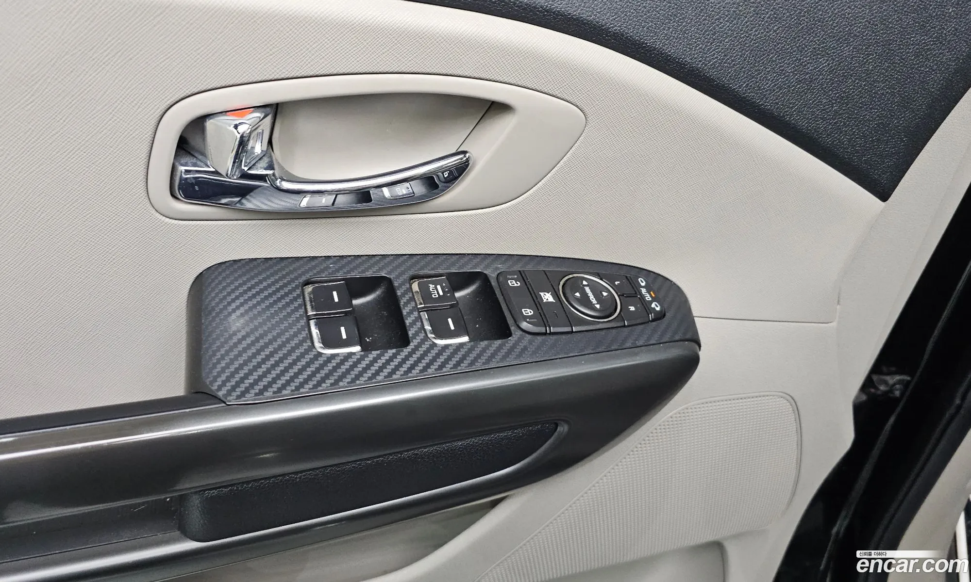 Kia Carnival 2019 — 30