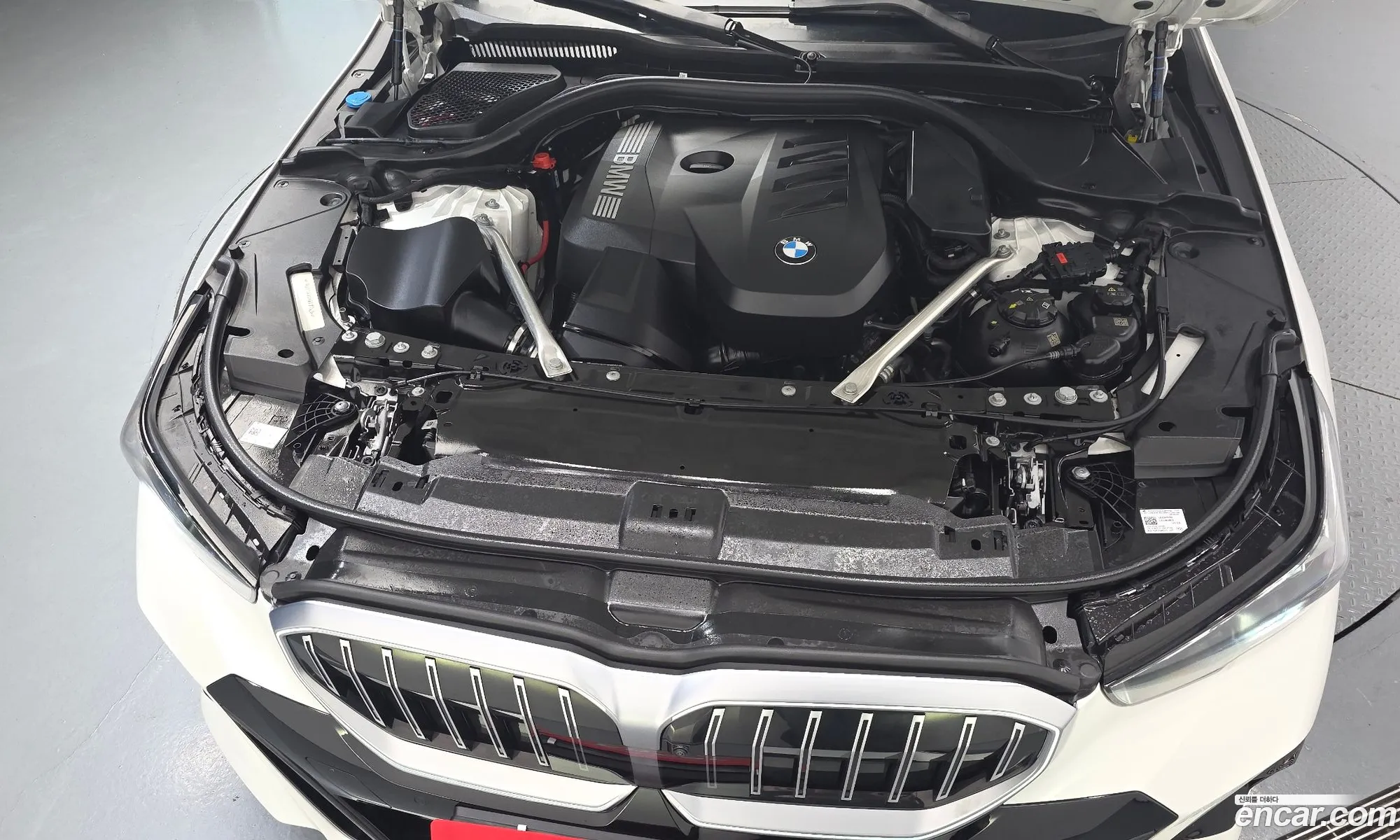 BMW 5 Series 2024 WBA51FJ05RCP73026 — 9