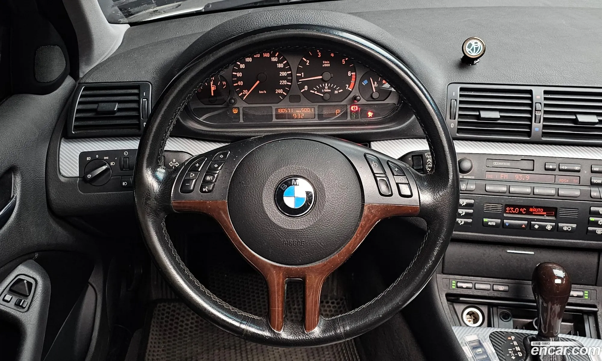 BMW 3 Series 2002 WBAEV11053KK73775 — 11