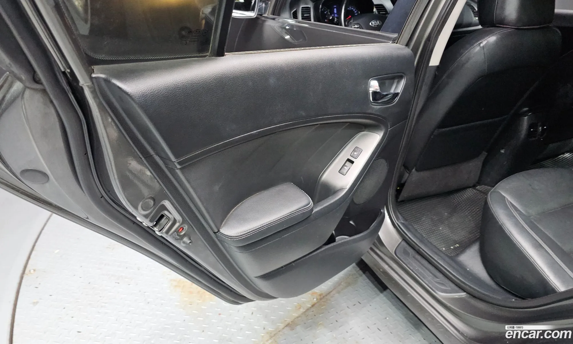 Kia K3 2013 KNAFZ412BDA038222 — 18