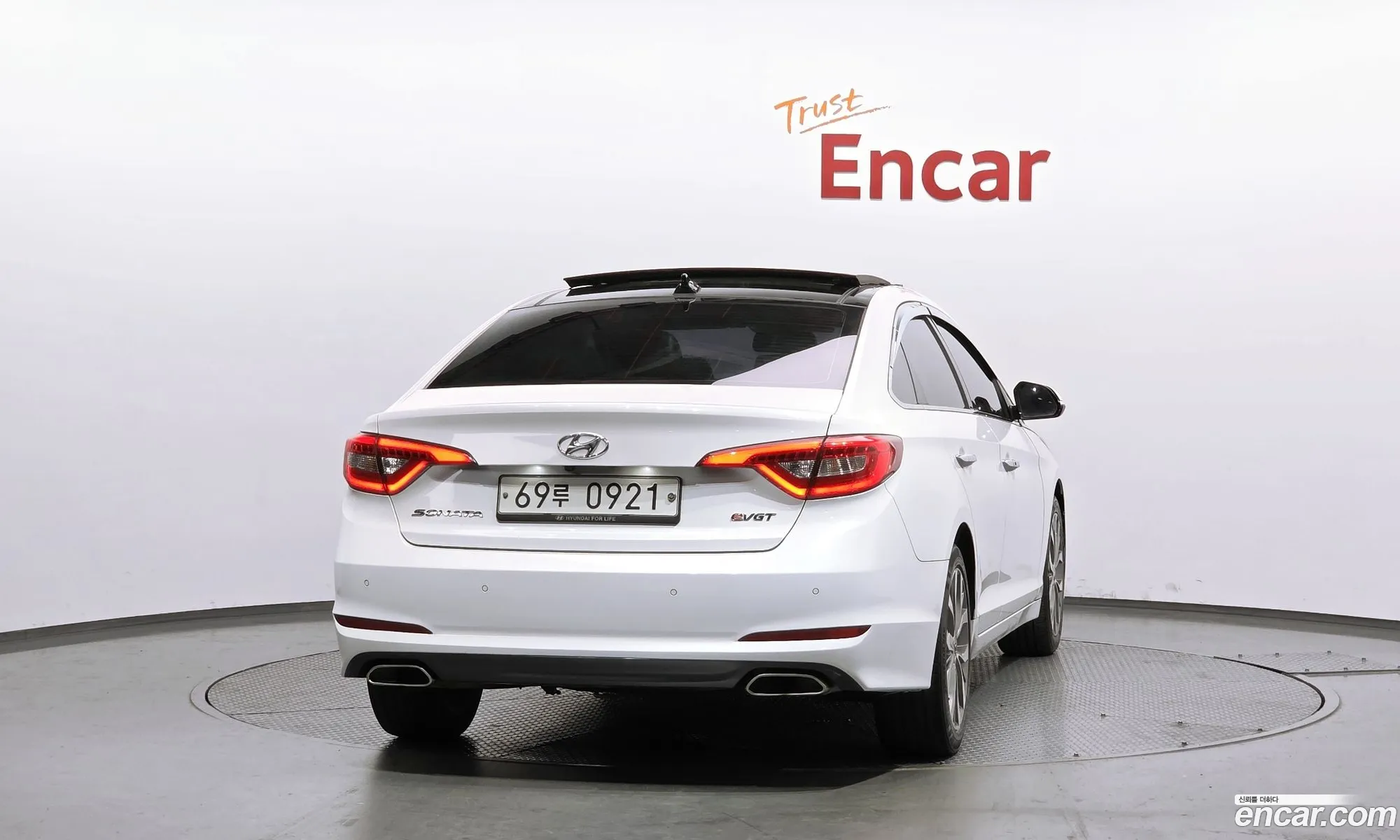 Hyundai LF Sonata 2015 KMHE341AGGA178383 — 3