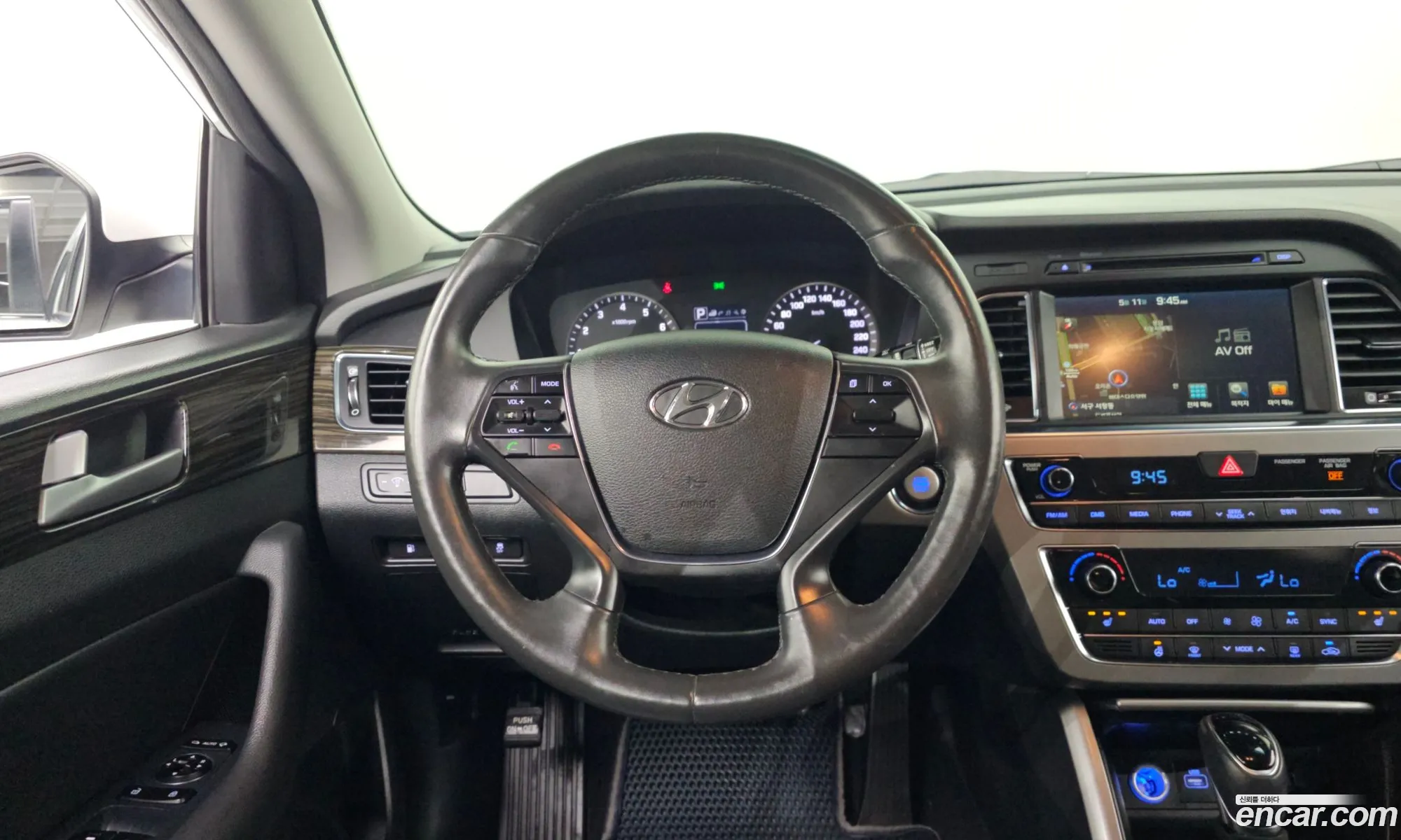 Hyundai LF Sonata 2017 — 17