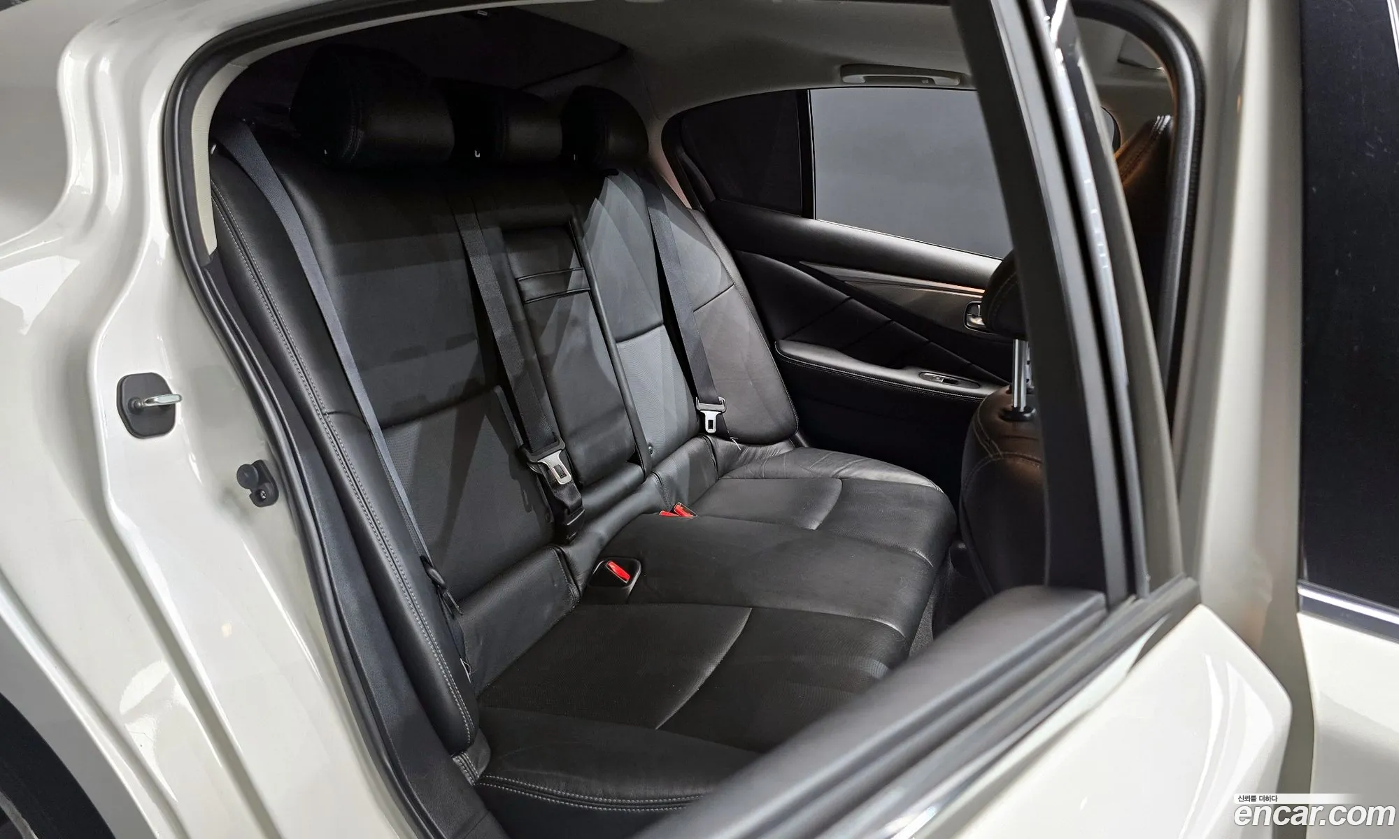 Infiniti Q50 2015 JNKDV71E1FM530936 — 12