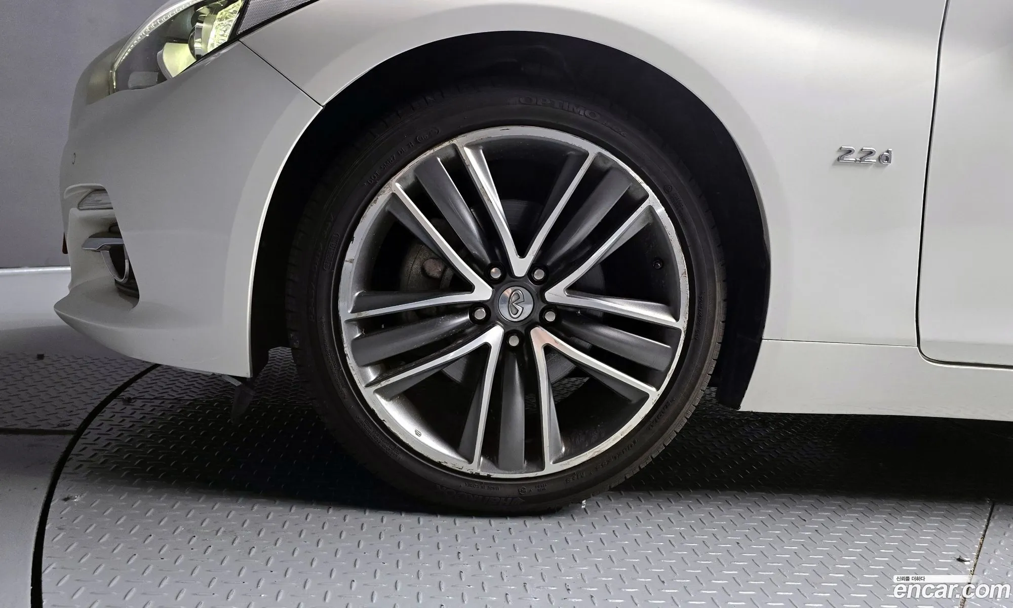 Infiniti Q50 2015 JNKDV71E1FM530936 — 9