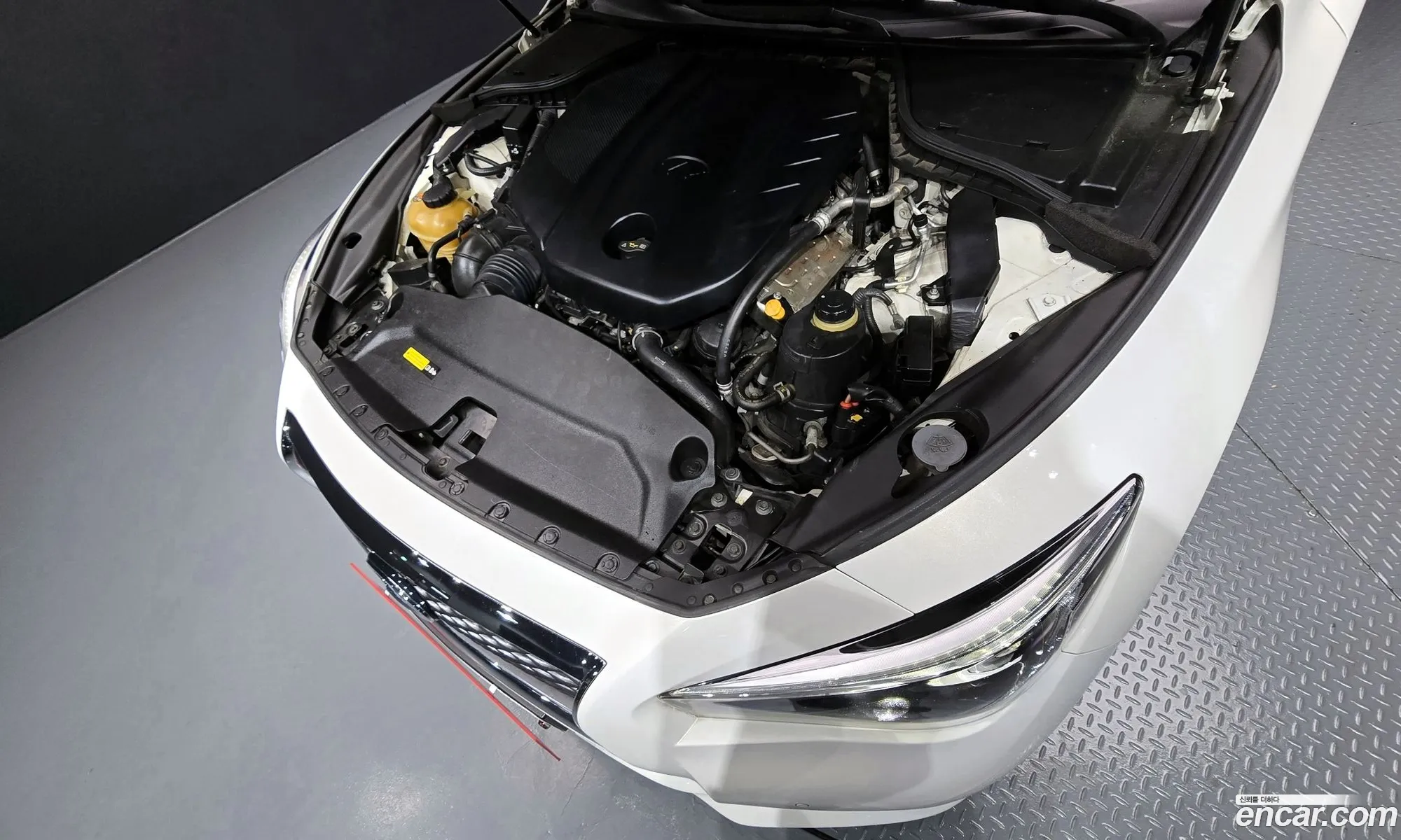 Infiniti Q50 2015 JNKDV71E1FM530936 — 18