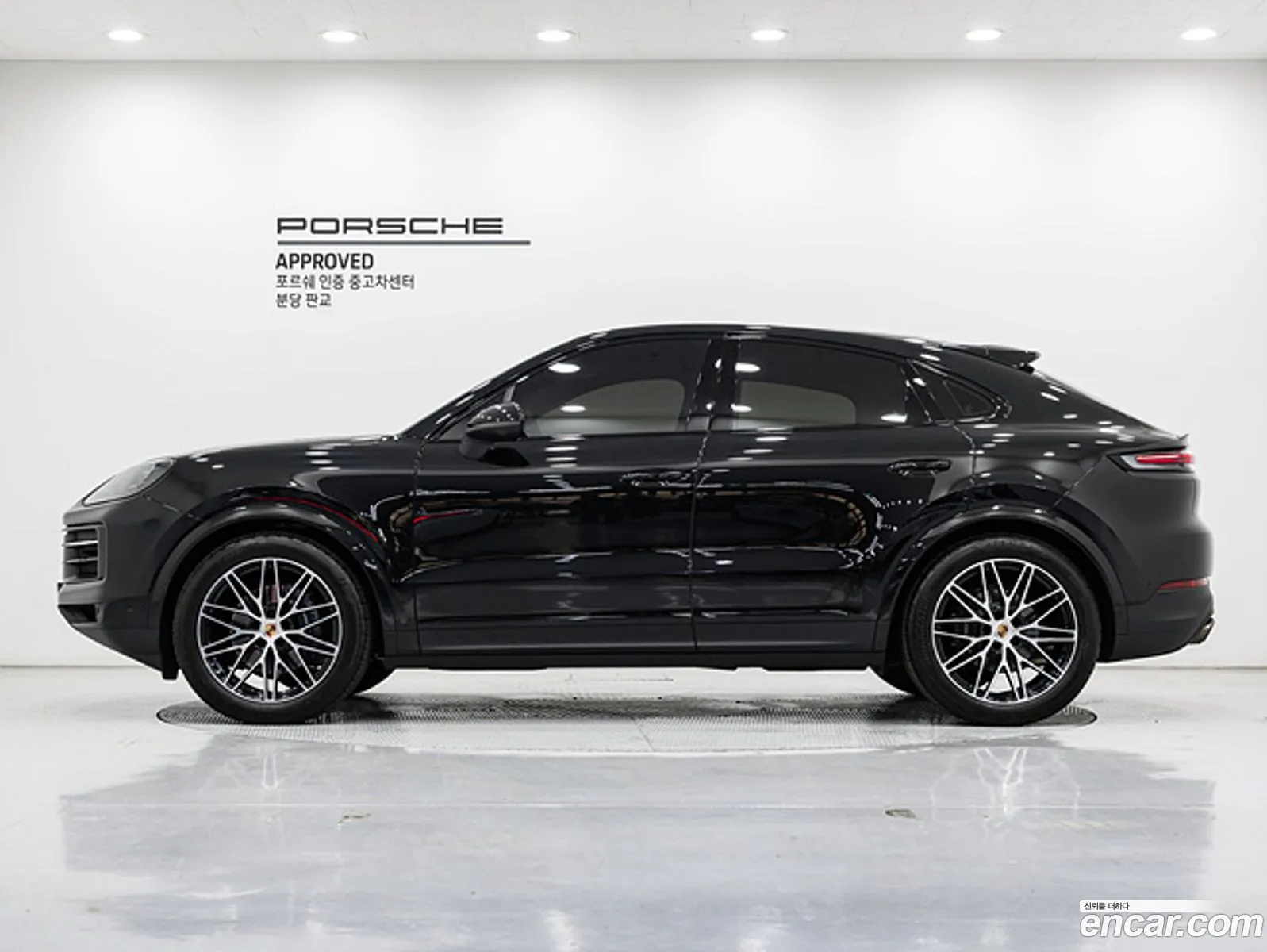Porsche Cayenne 2025 — 16