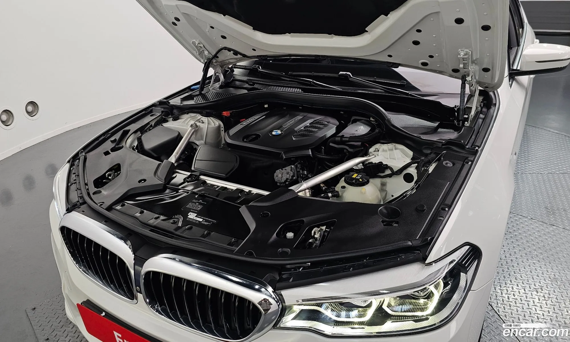 BMW 5 Series 2019 — 10