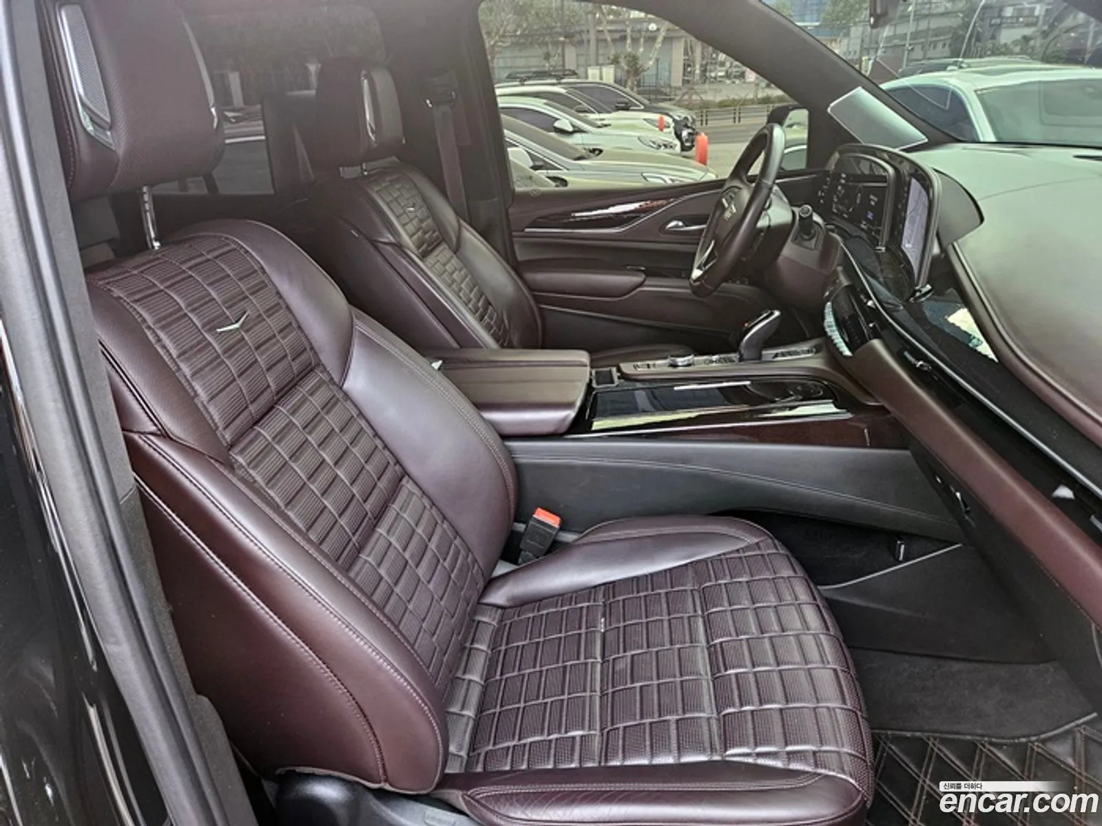 Cadillac Escalade 2021 — 17