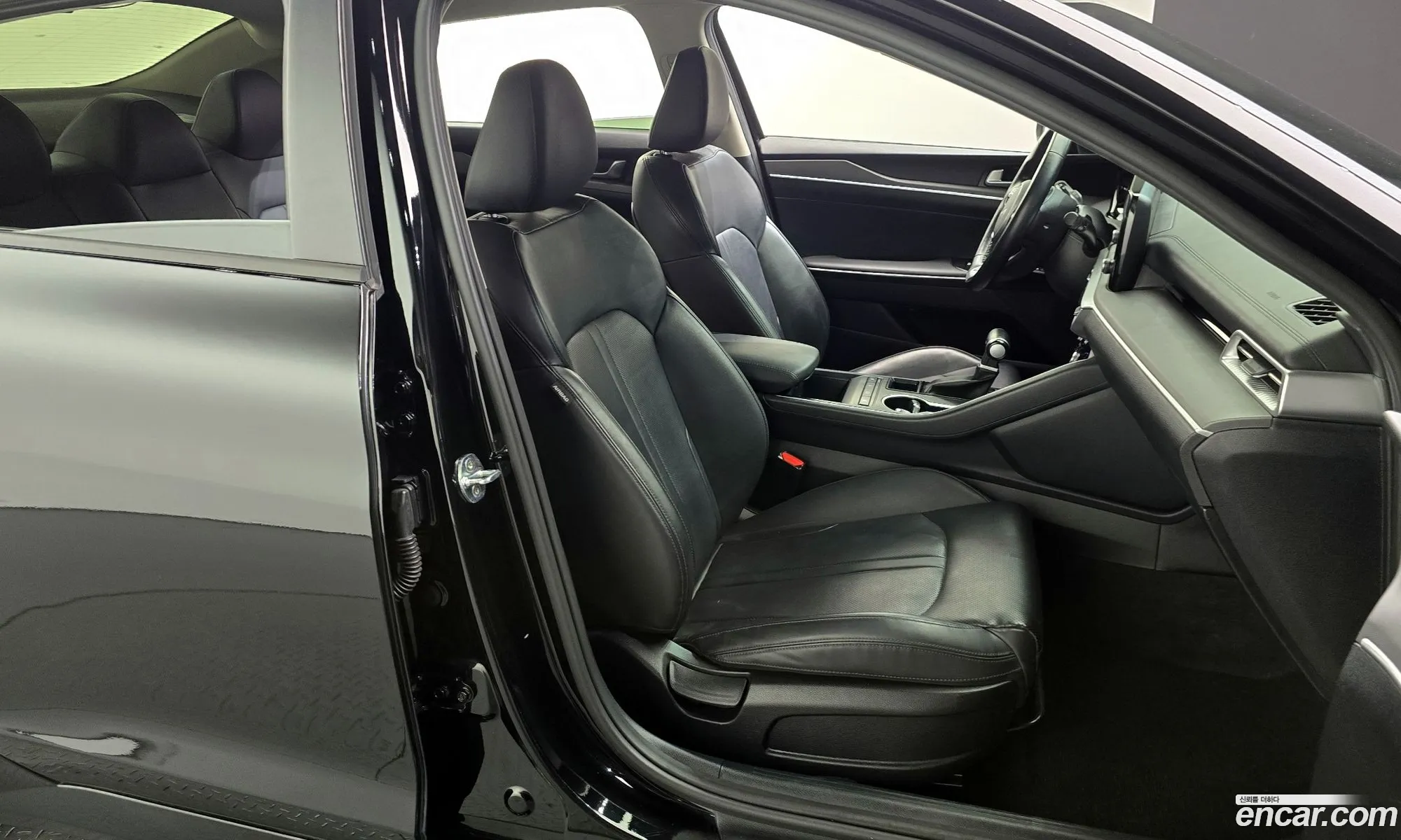 Kia K5 2022 — 17