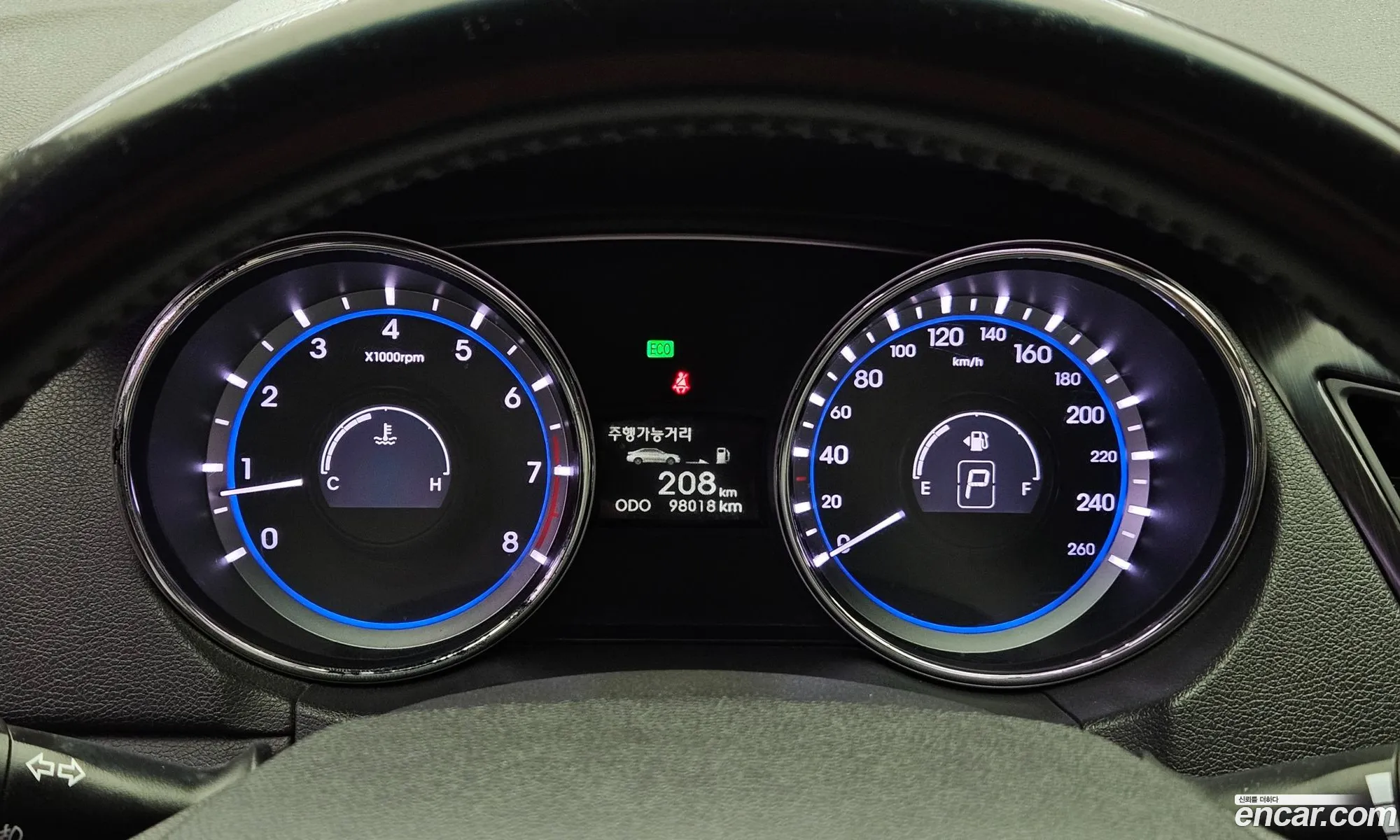 Hyundai YF Sonata 2012 — 14