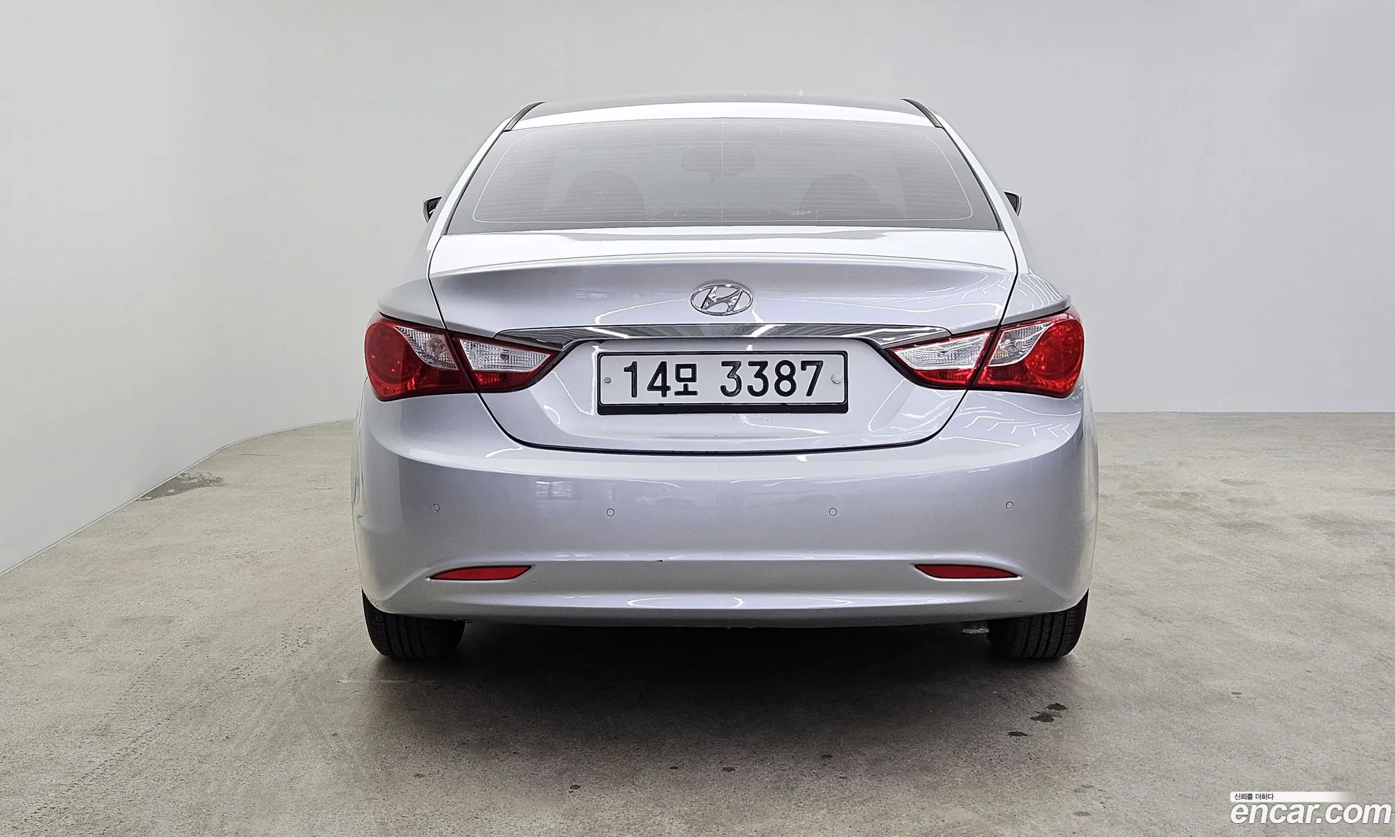 Hyundai YF Sonata 2012 — 9