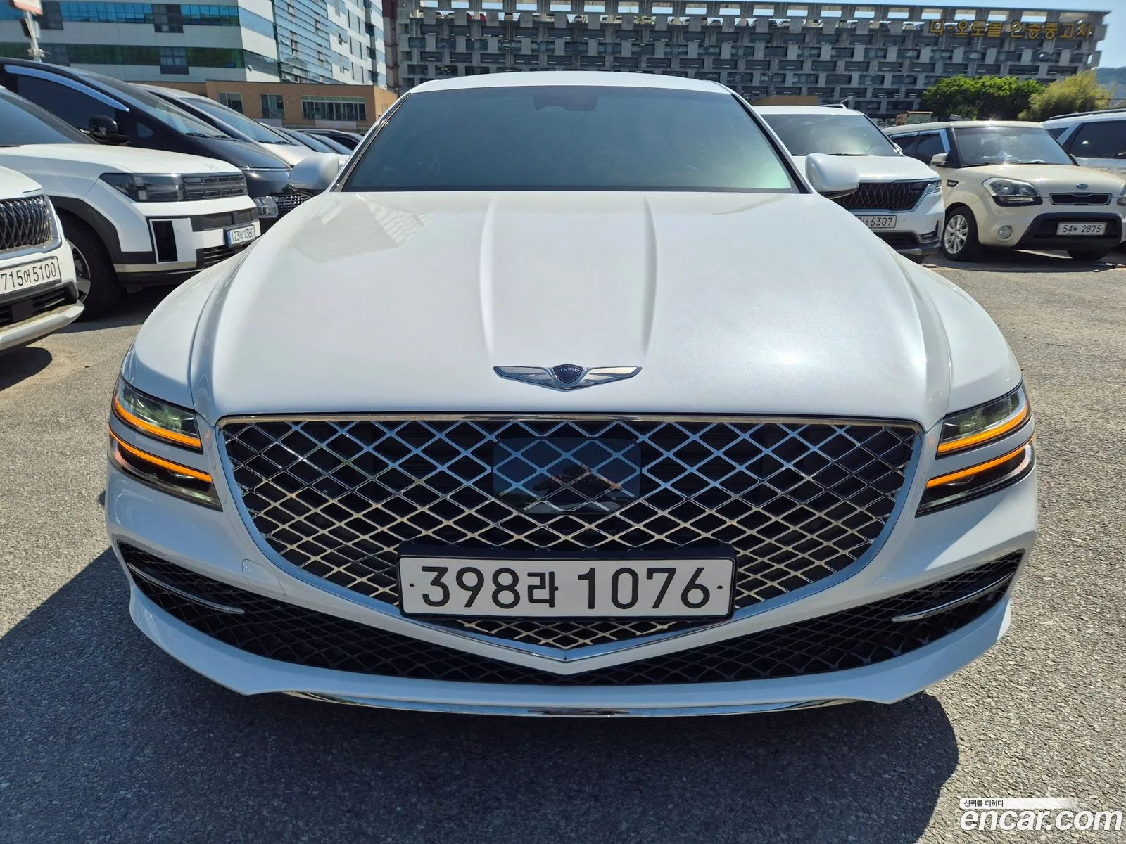 Genesis G80 2023 — 2