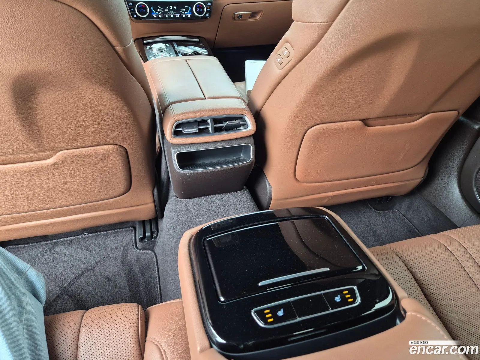 Genesis G80 2023 — 10