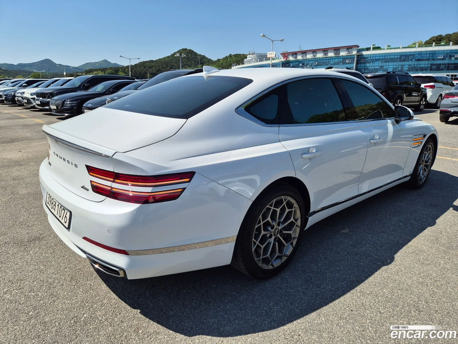 Genesis G80 2023 — 11
