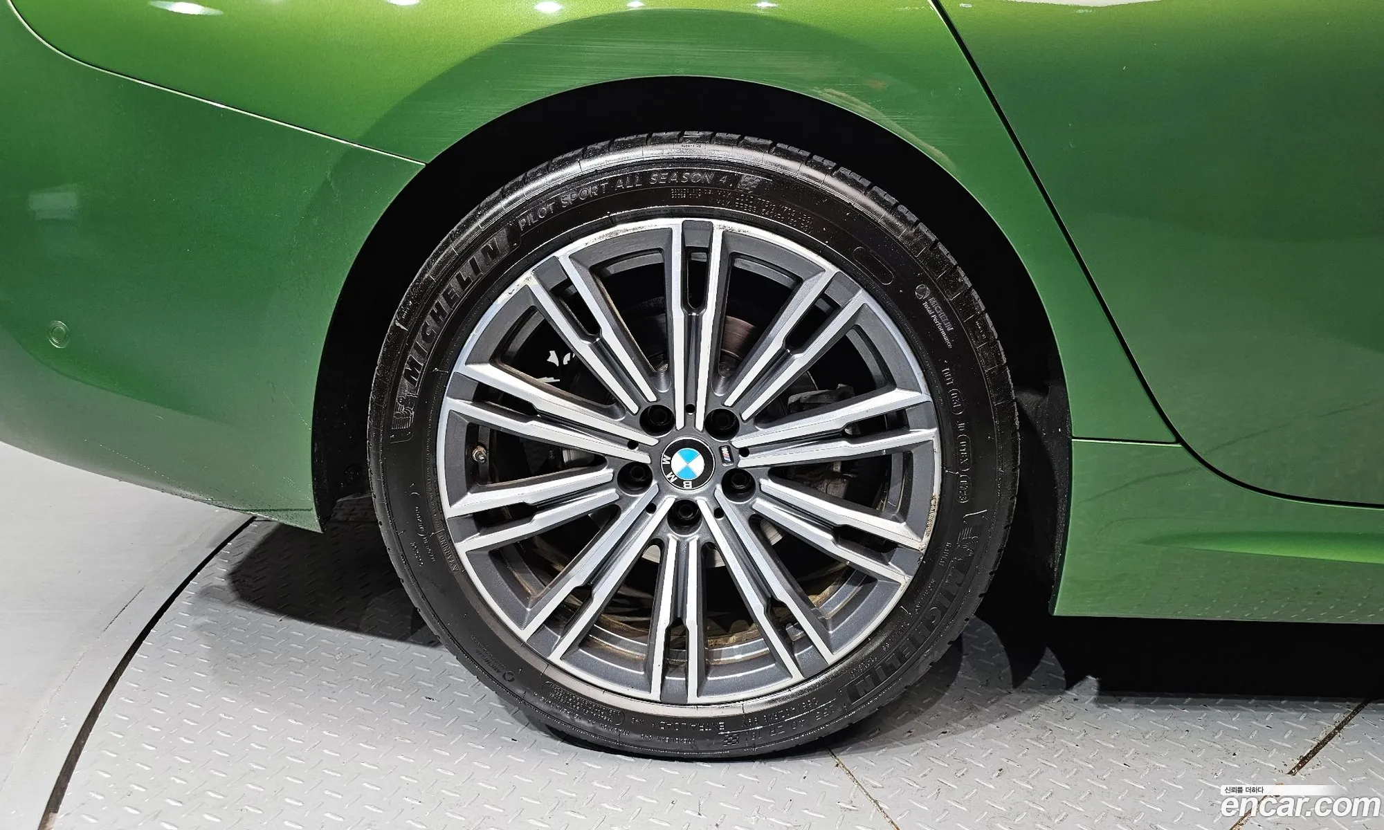 BMW 3 Series 2019 WBA5V5105KAJ54829 — 7