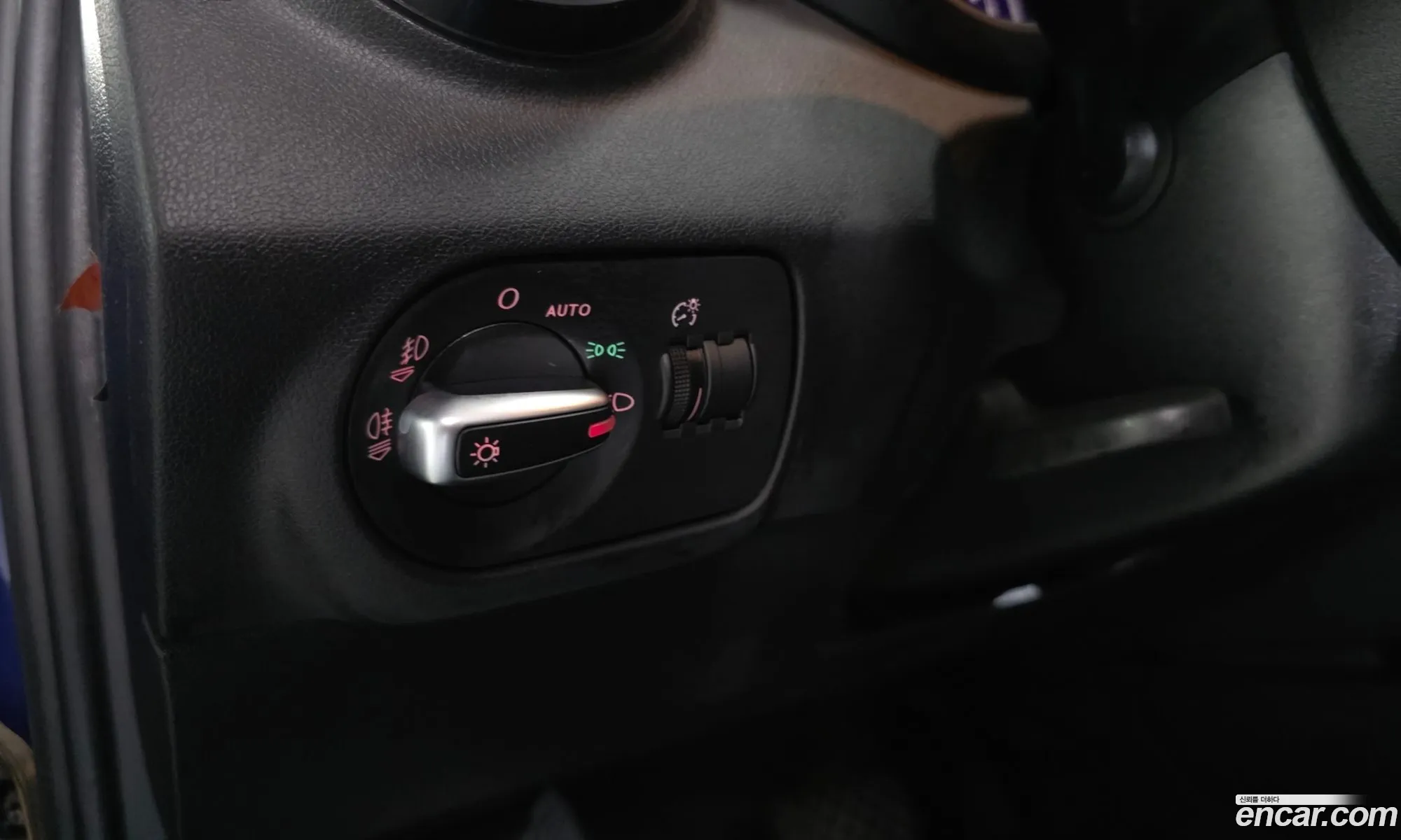 Audi A1 2015 WAUZZZ8X2FB033823 — 4