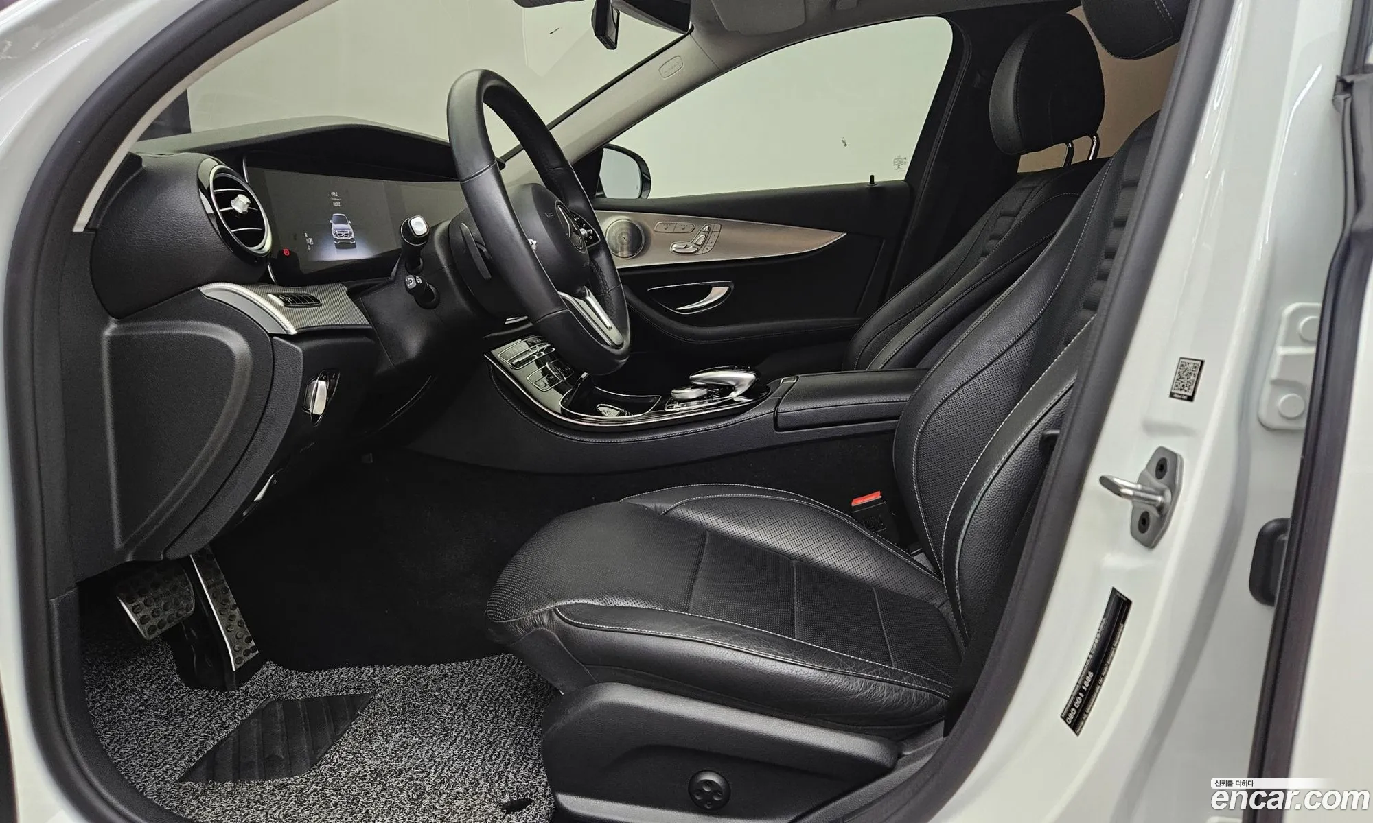 Mercedes-Benz E-Class W213 2019 — 14