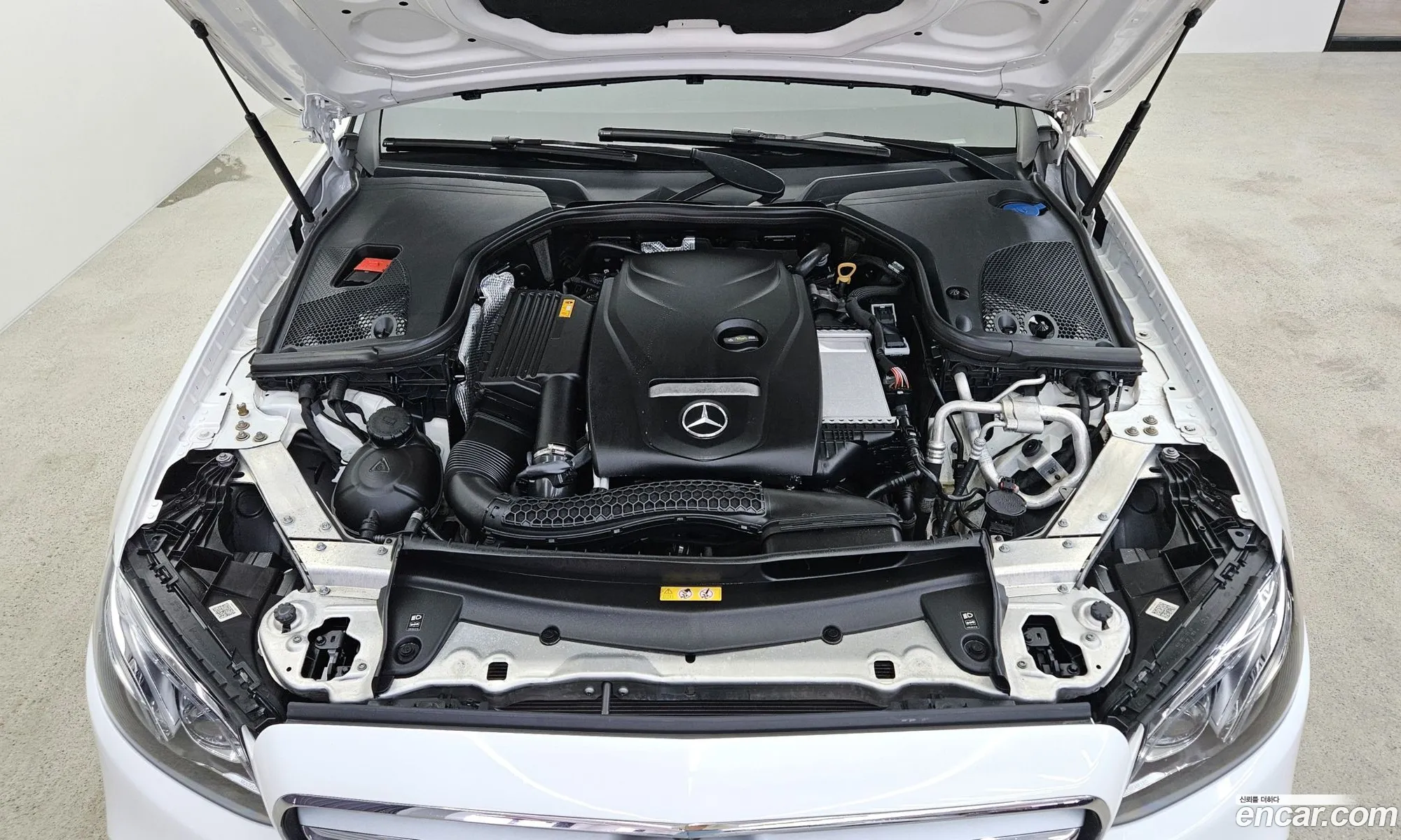 Mercedes-Benz E-Class W213 2019 — 12