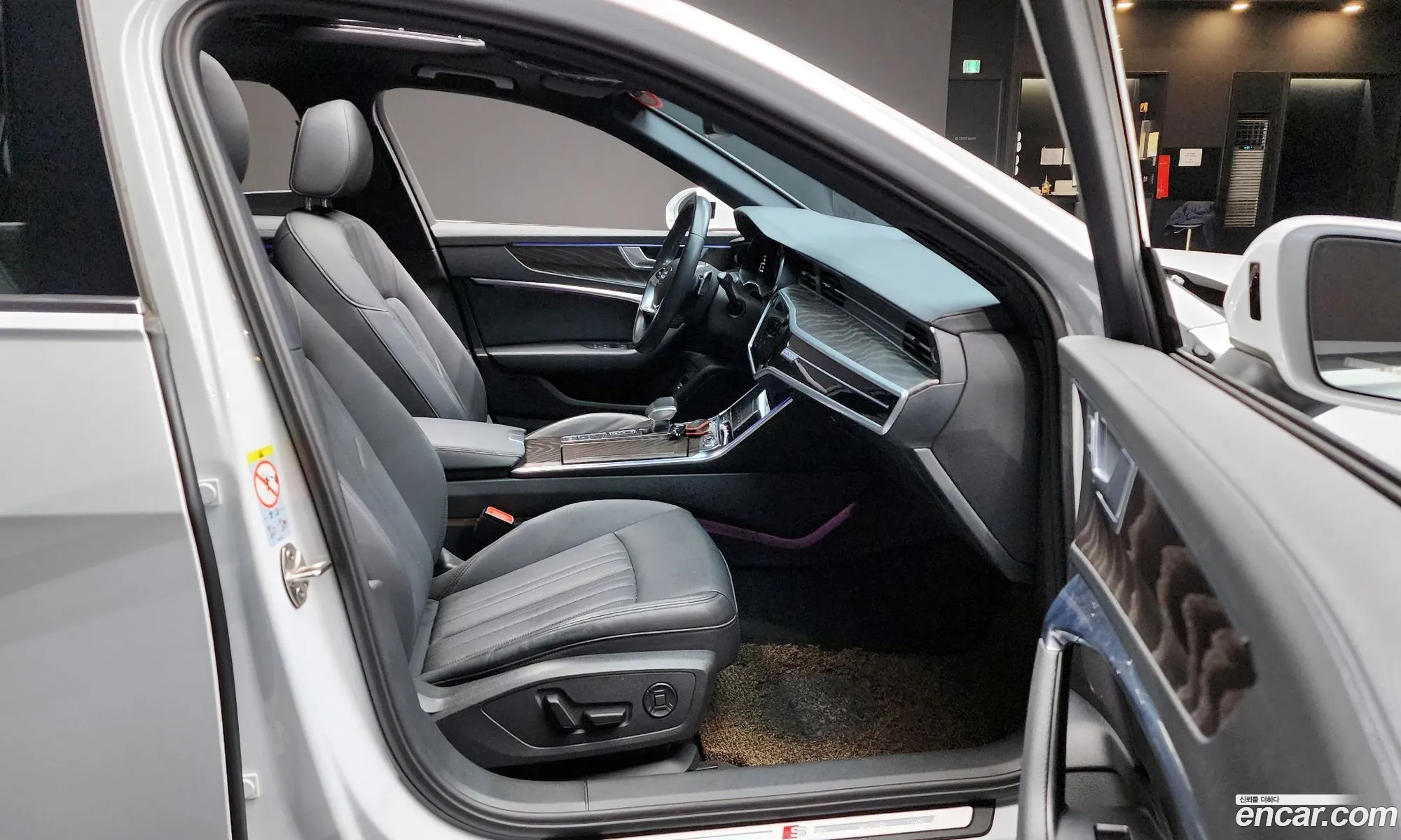 Audi A6 2022 — 18
