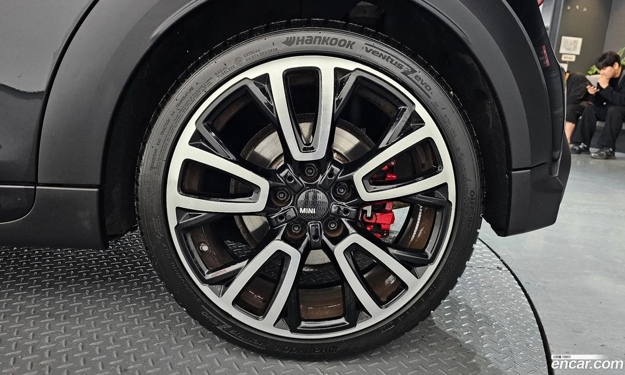 Mini Cooper S 2023 WMW81DH03P2S85235 — 12