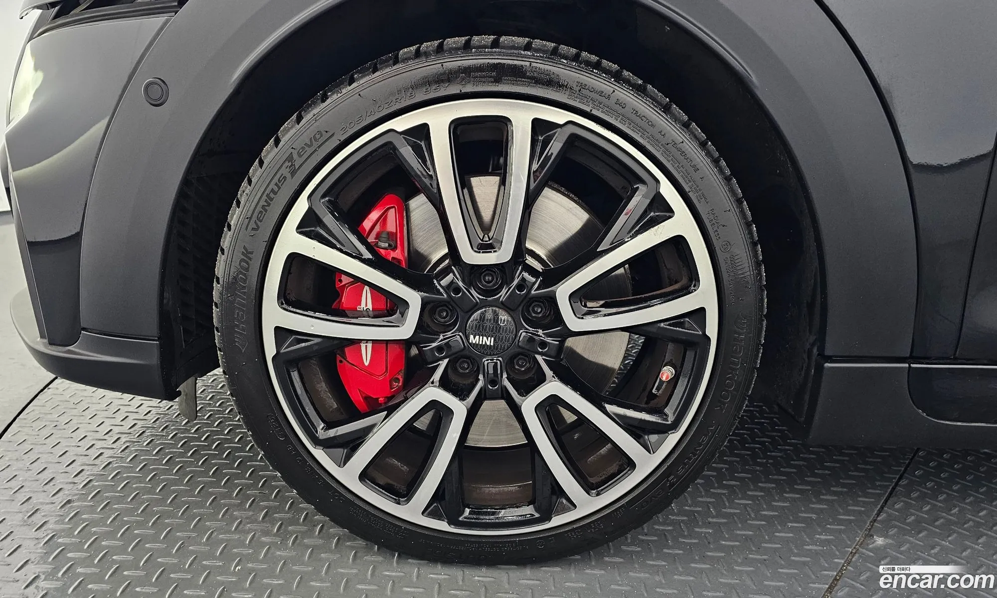 Mini Cooper S 2023 WMW81DH03P2S85235 — 6