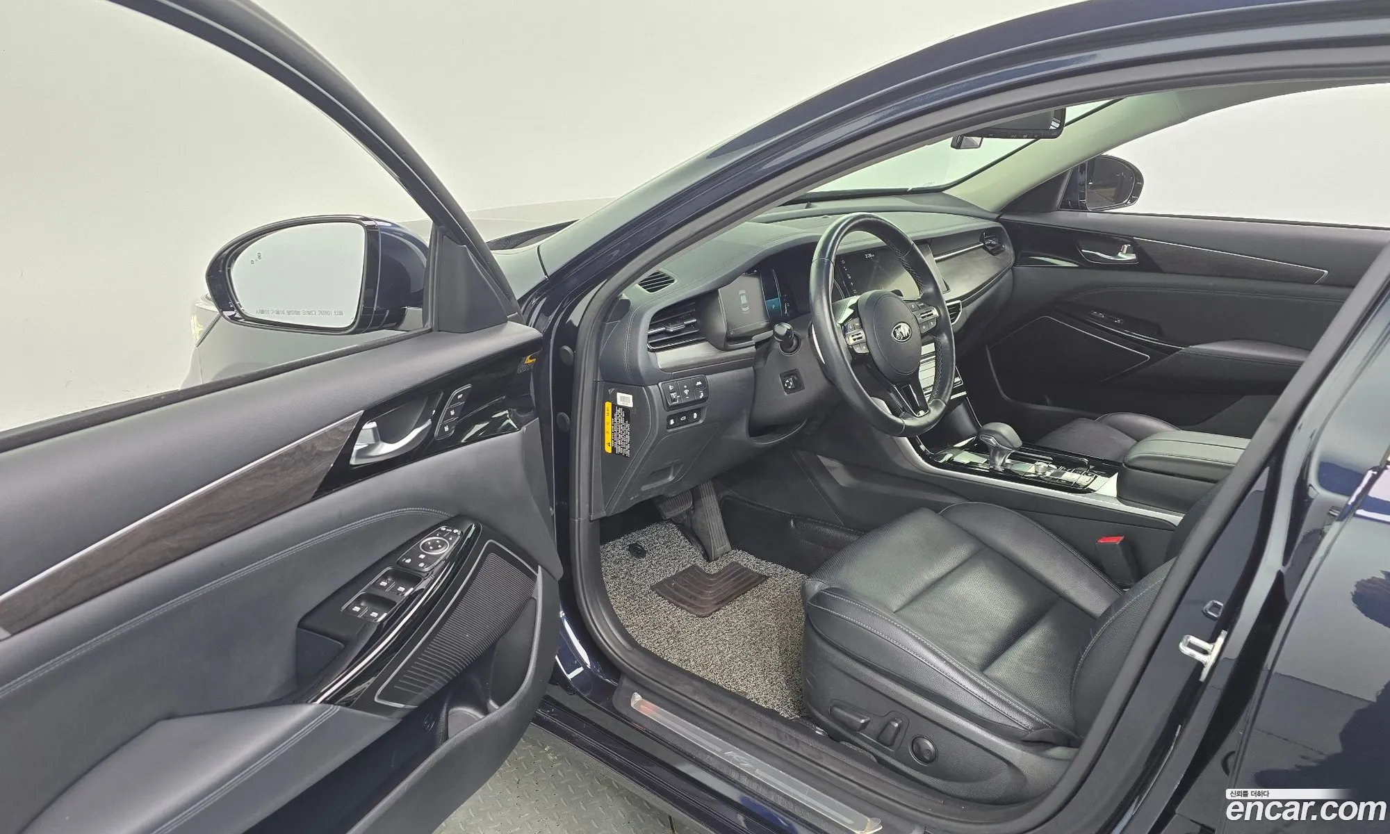 Kia K7 Premier Hybrid 2019 — 16