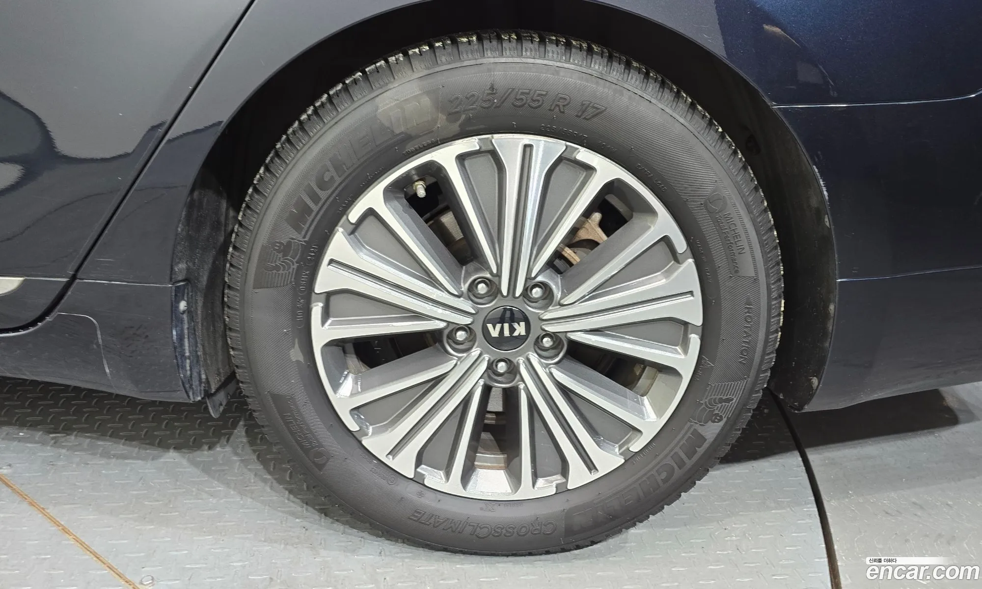 Kia K7 Premier Hybrid 2019 — 23