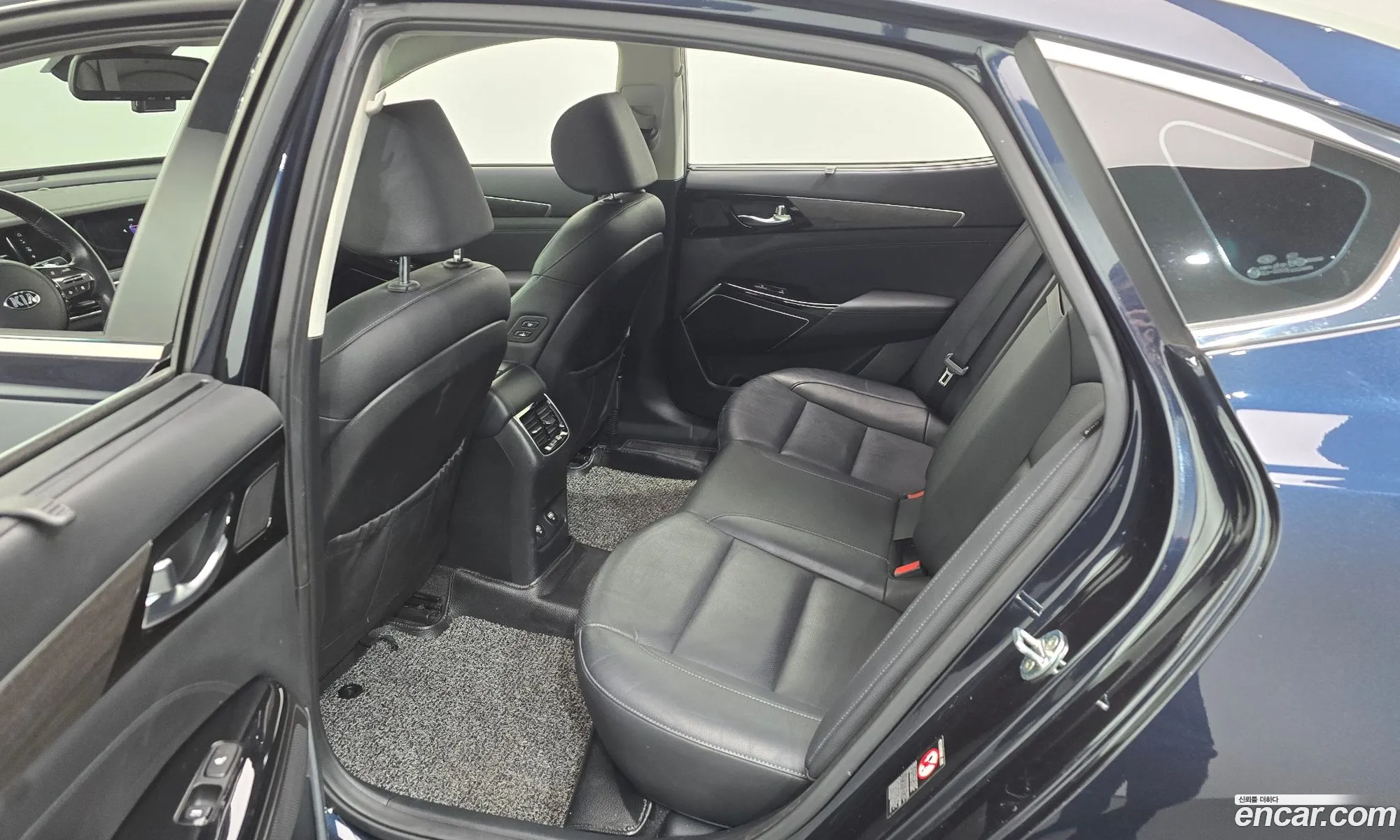 Kia K7 Premier Hybrid 2019 — 15