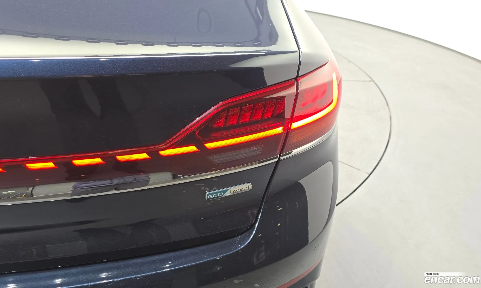 Kia K7 Premier Hybrid 2019 — 10
