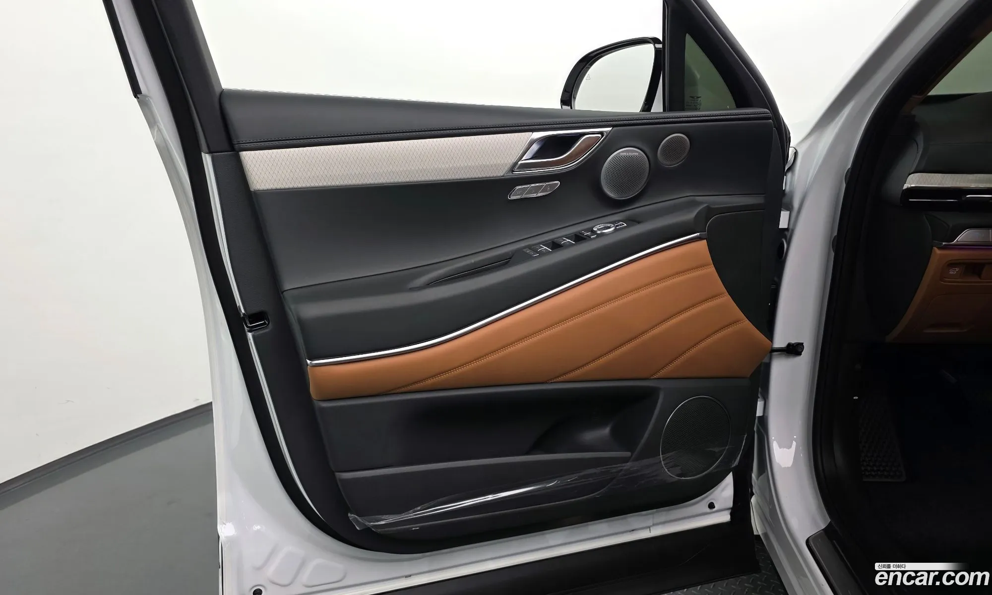 Genesis GV80 2025 — 14