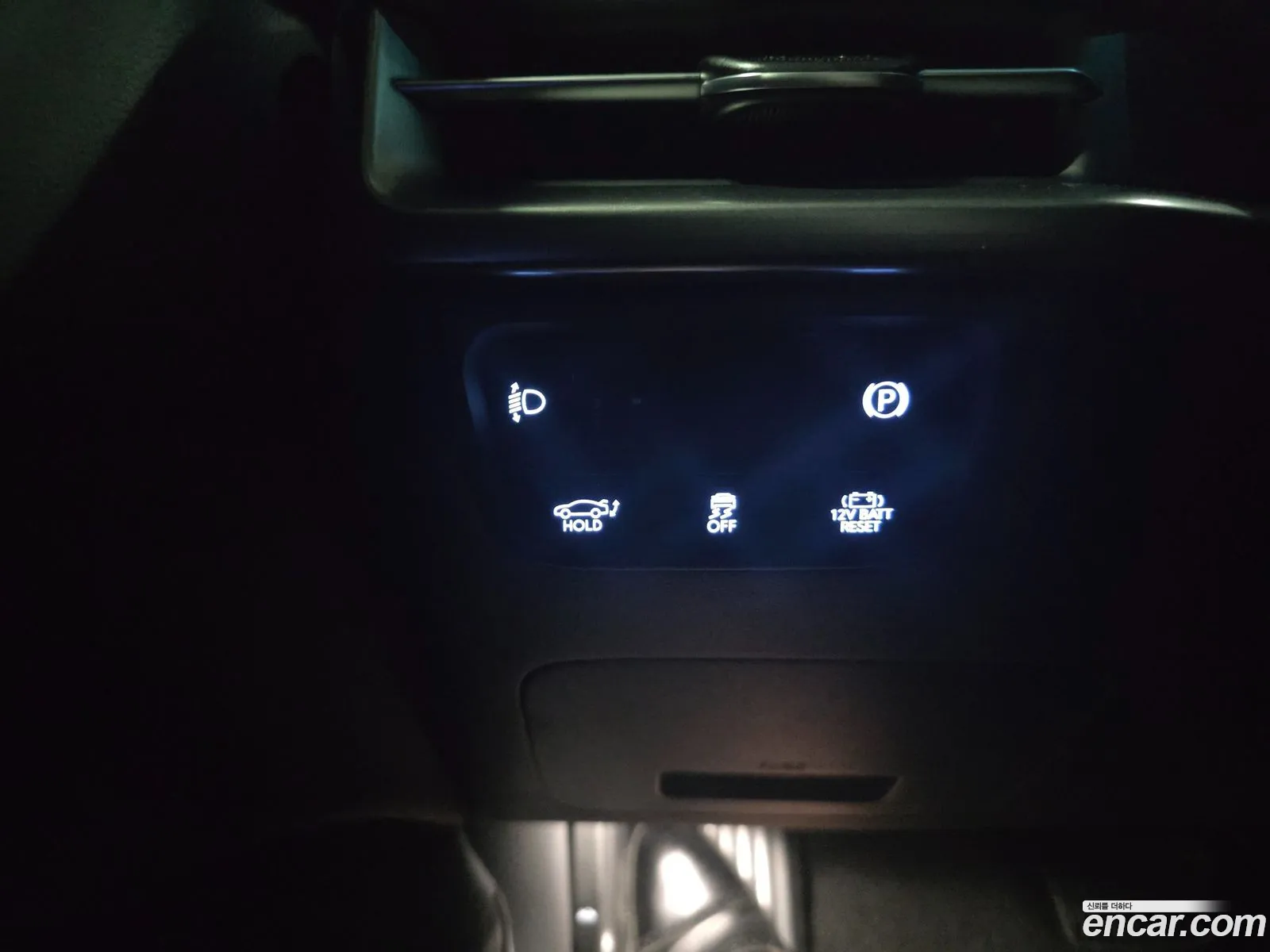 Hyundai Grandeur Hybrid 2026 — 18