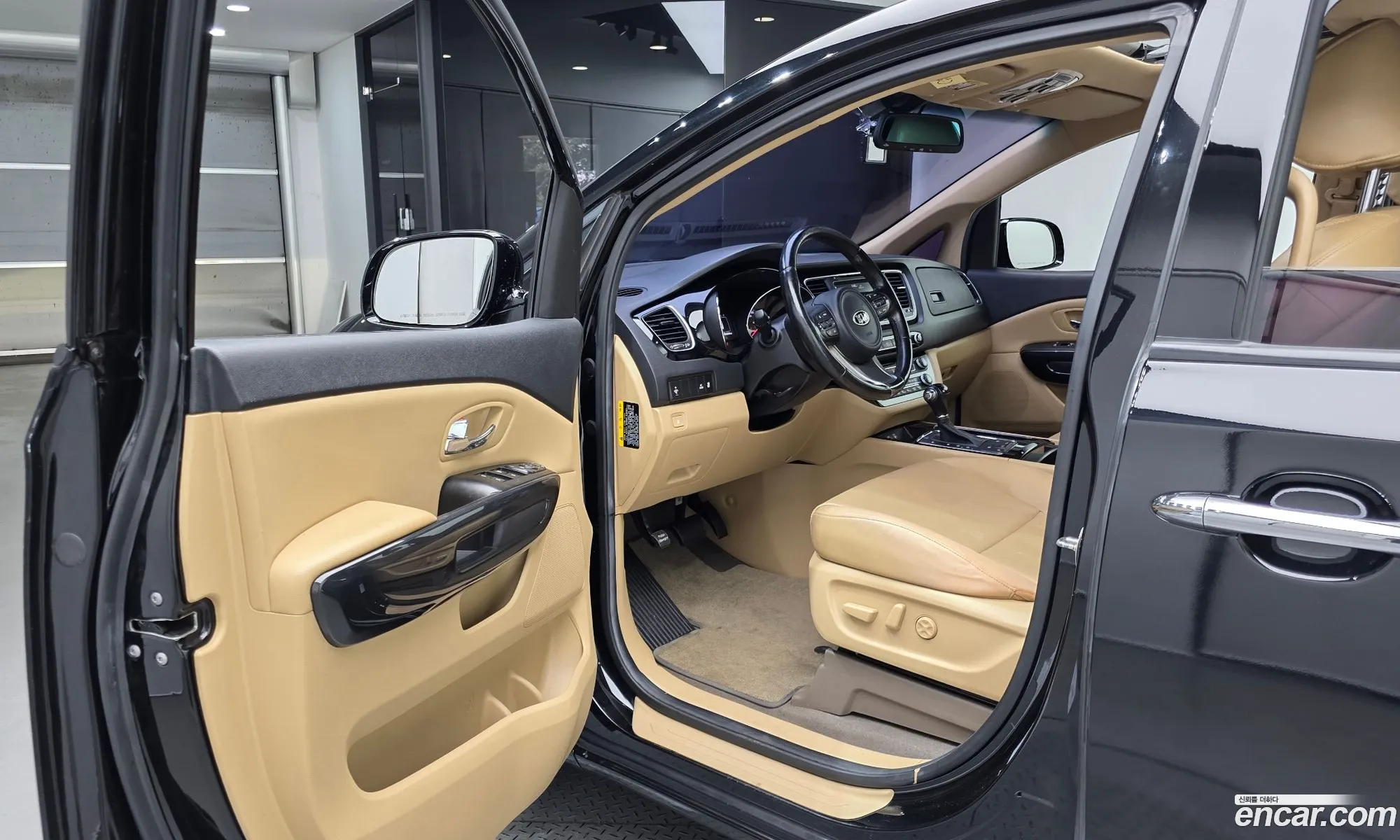 Kia Carnival 2015 — 20