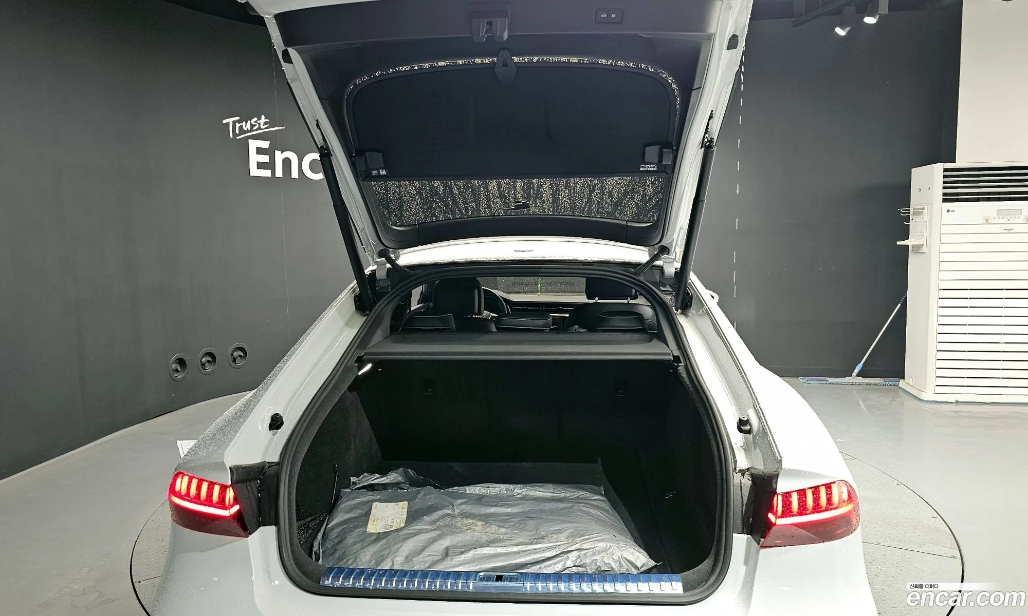 Audi A7 2021 WAUZZZF26MN041460 — 31