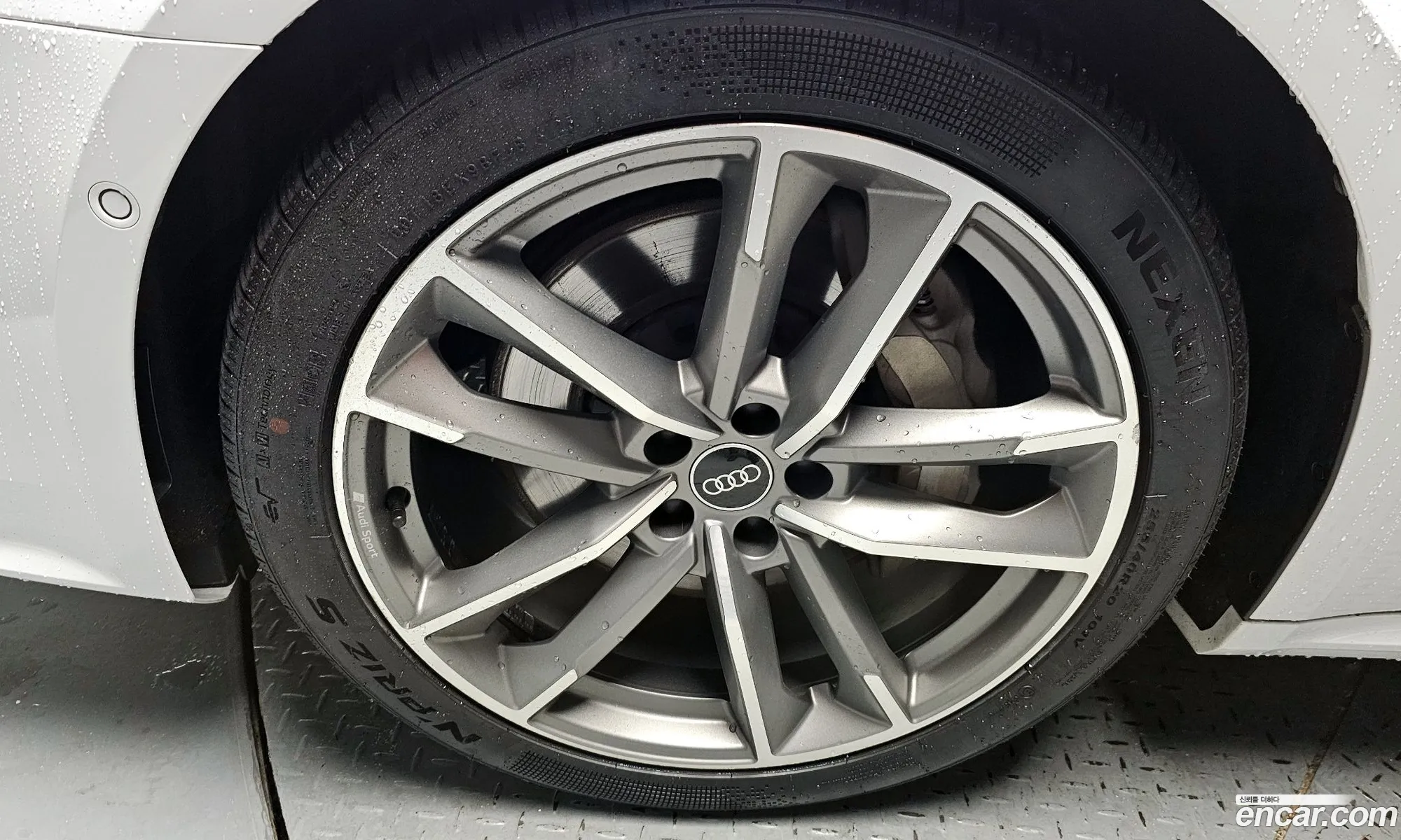 Audi A7 2021 WAUZZZF26MN041460 — 7