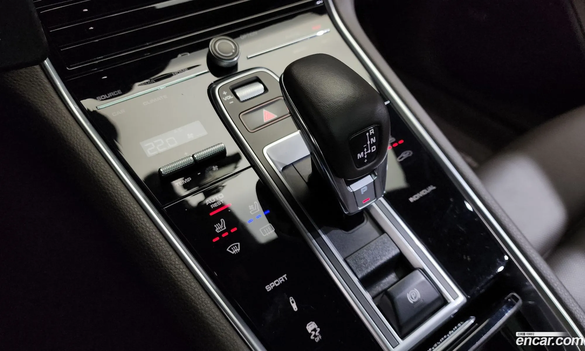 Porsche Panamera 2018 WP0AB2979JL136203 — 17