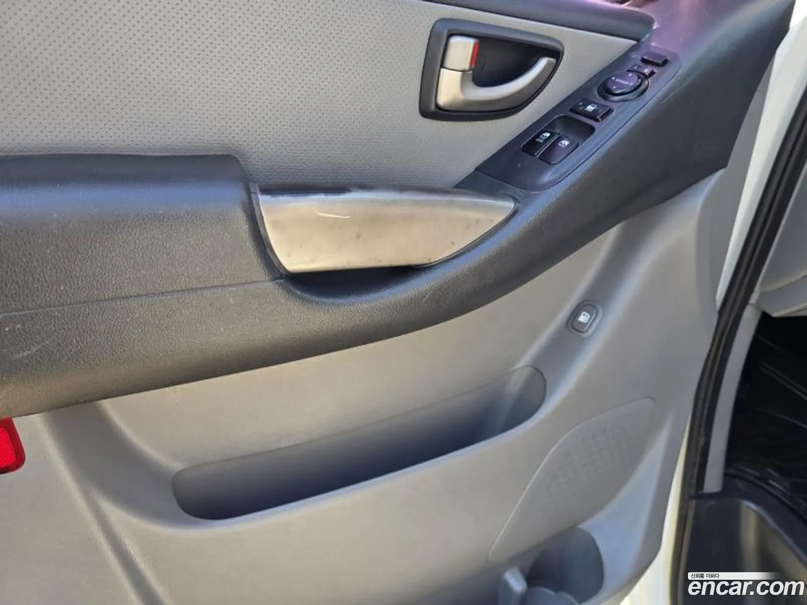 Hyundai Grand Starex 2012 — 11