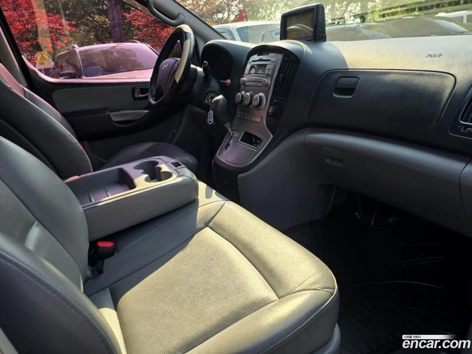 Hyundai Grand Starex 2012 — 13